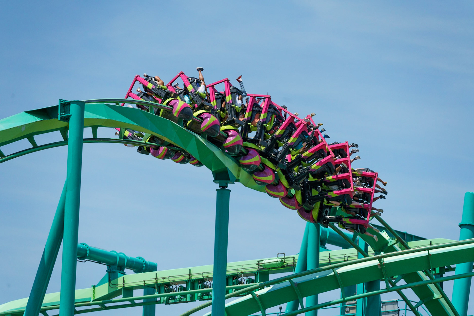 Photo by Jon Roost (www.jonroostphotos.com)