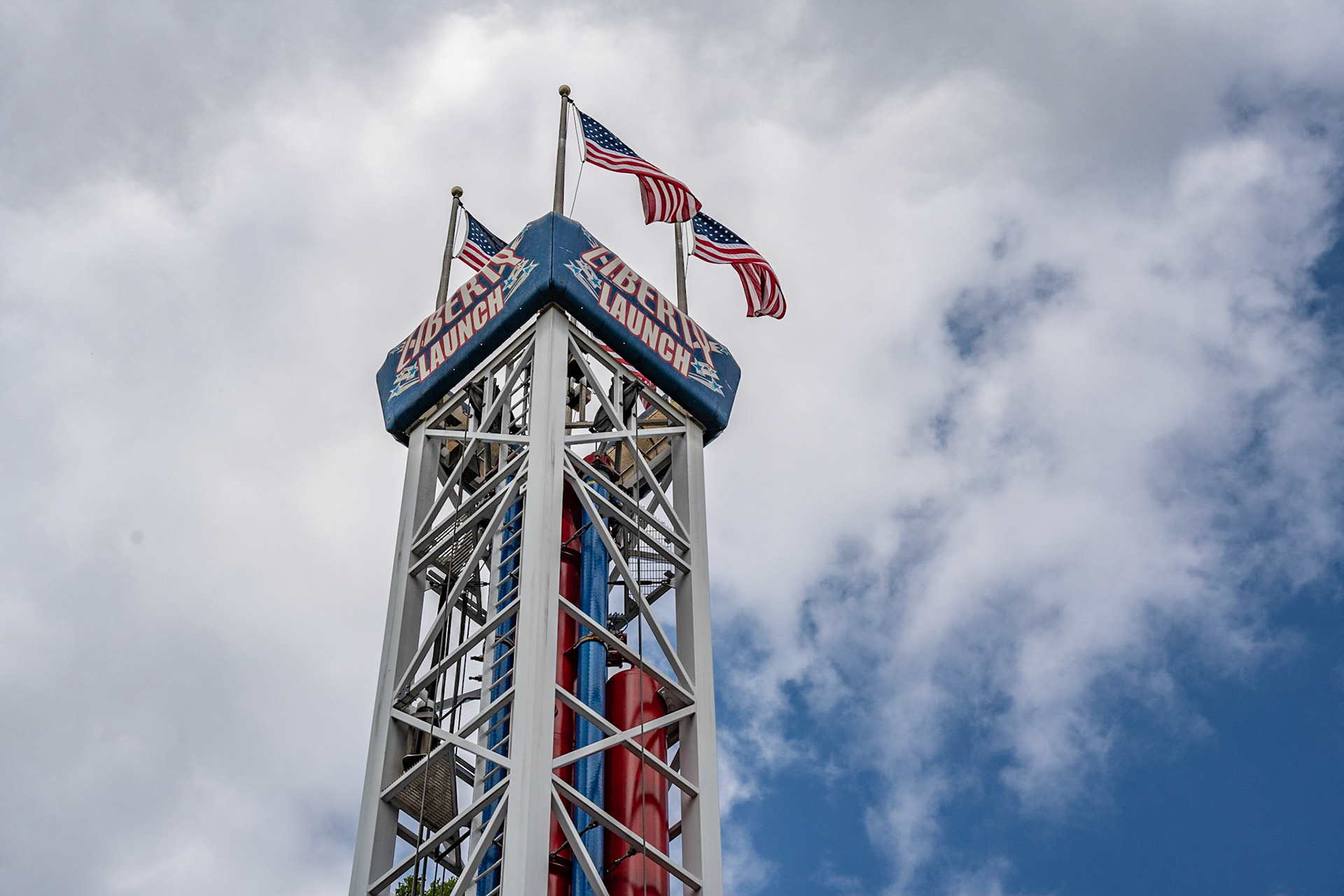 Photo by Jon Roost (www.jonroostphotos.com)