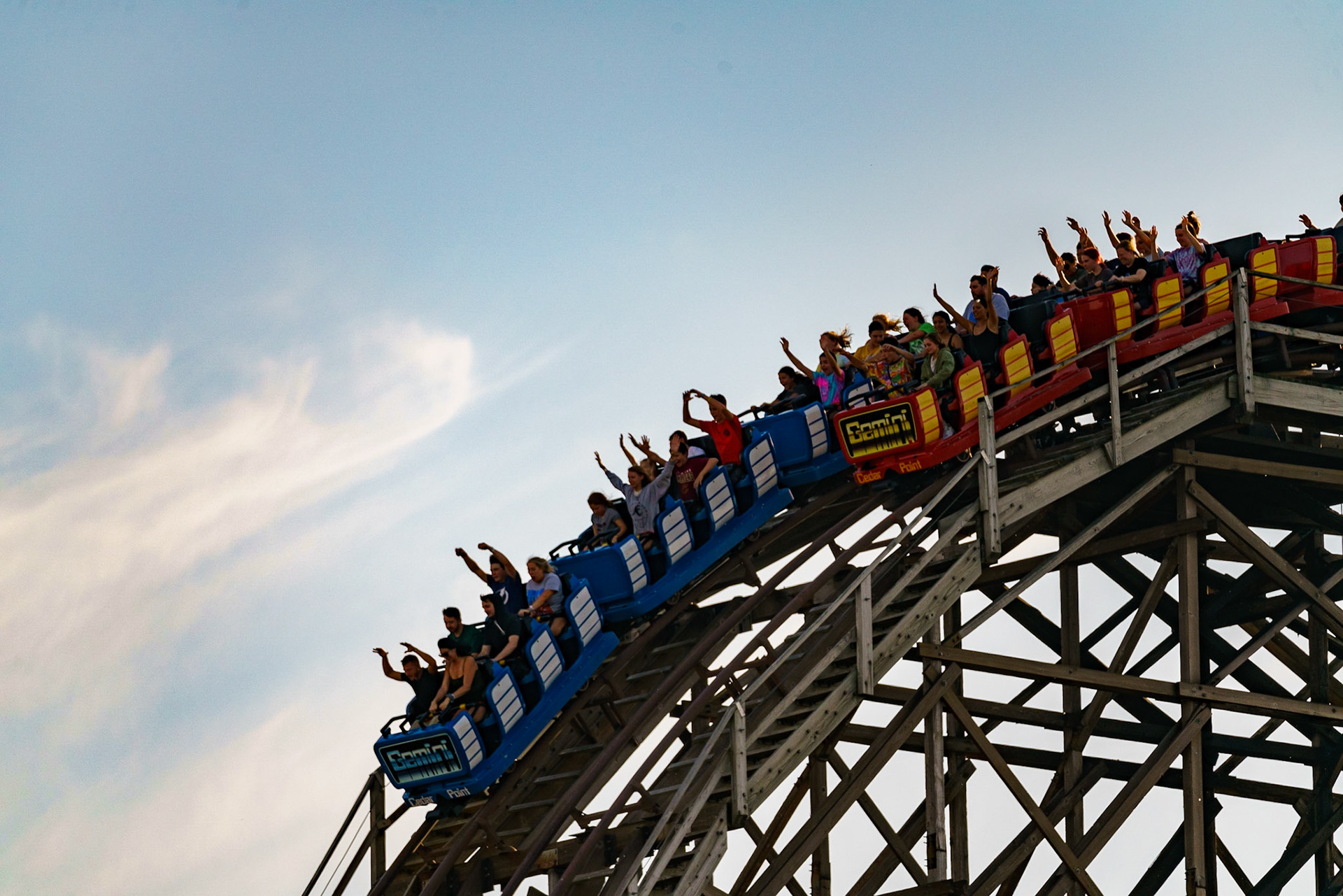 Photo by Jon Roost (www.jonroostphotos.com)