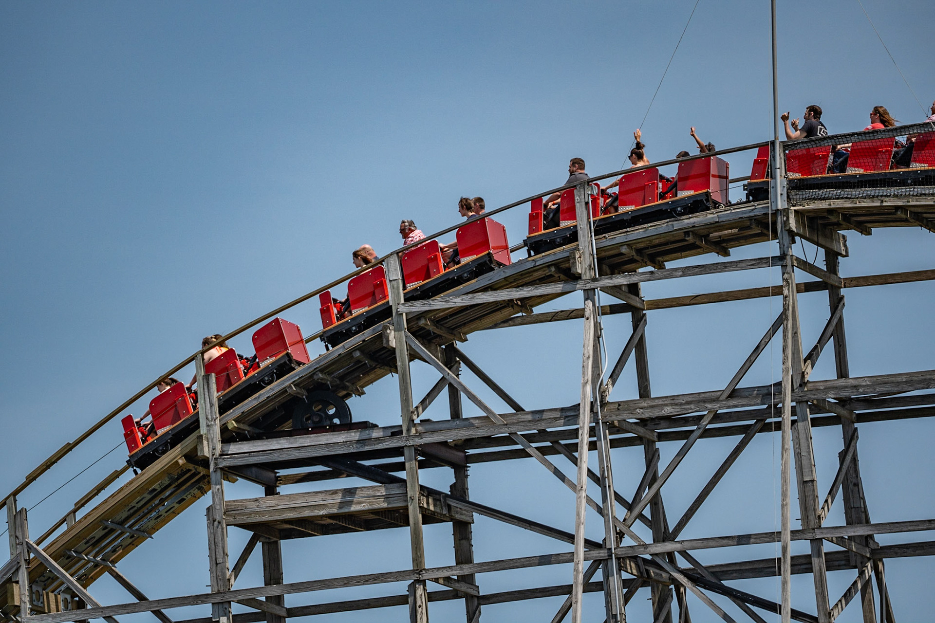 Photo by Jon Roost (www.jonroostphotos.com)