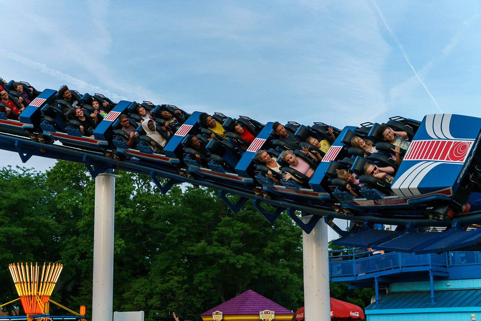 Photo by Jon Roost (www.jonroostphotos.com)