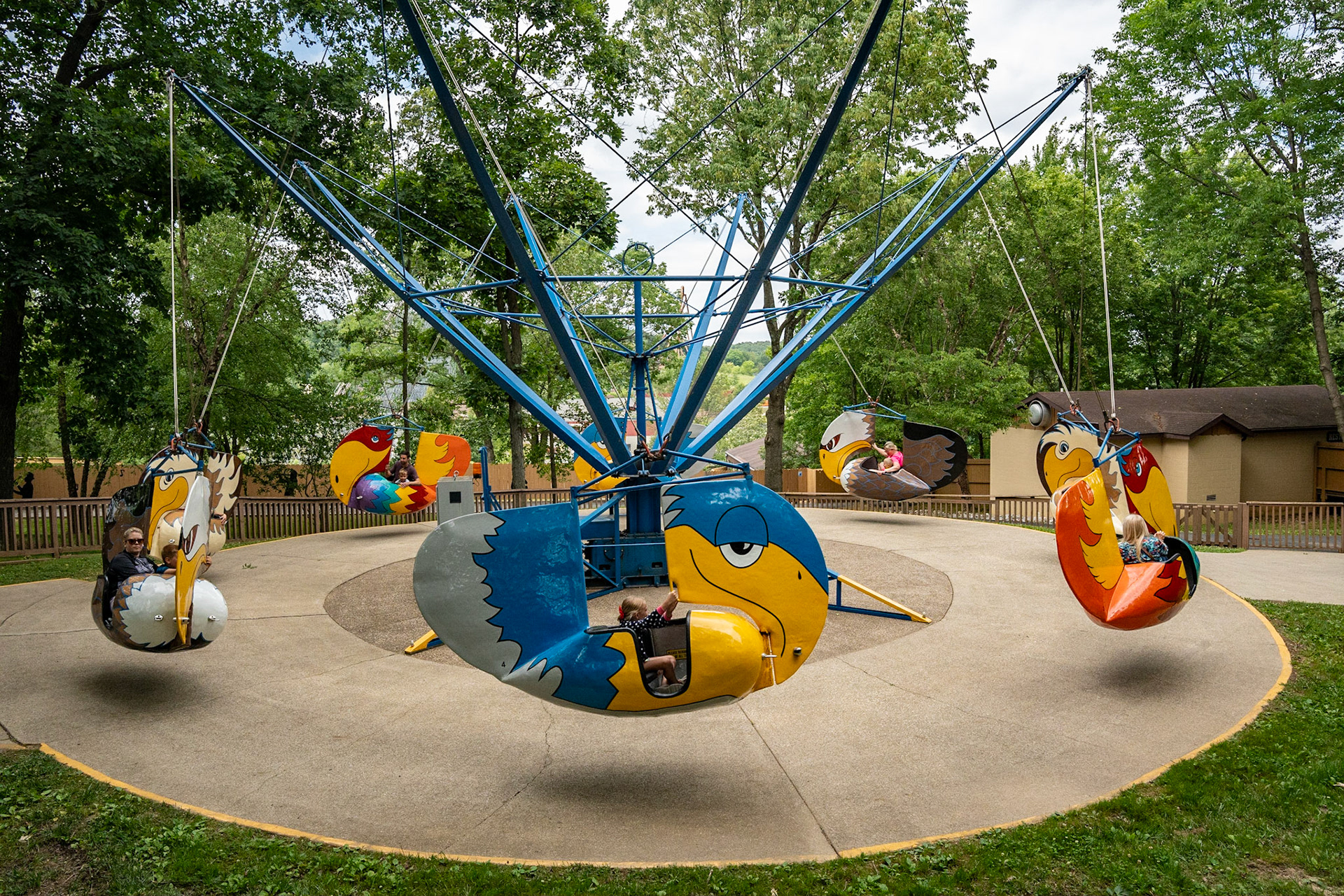 Photo by Jon Roost (www.jonroostphotos.com)