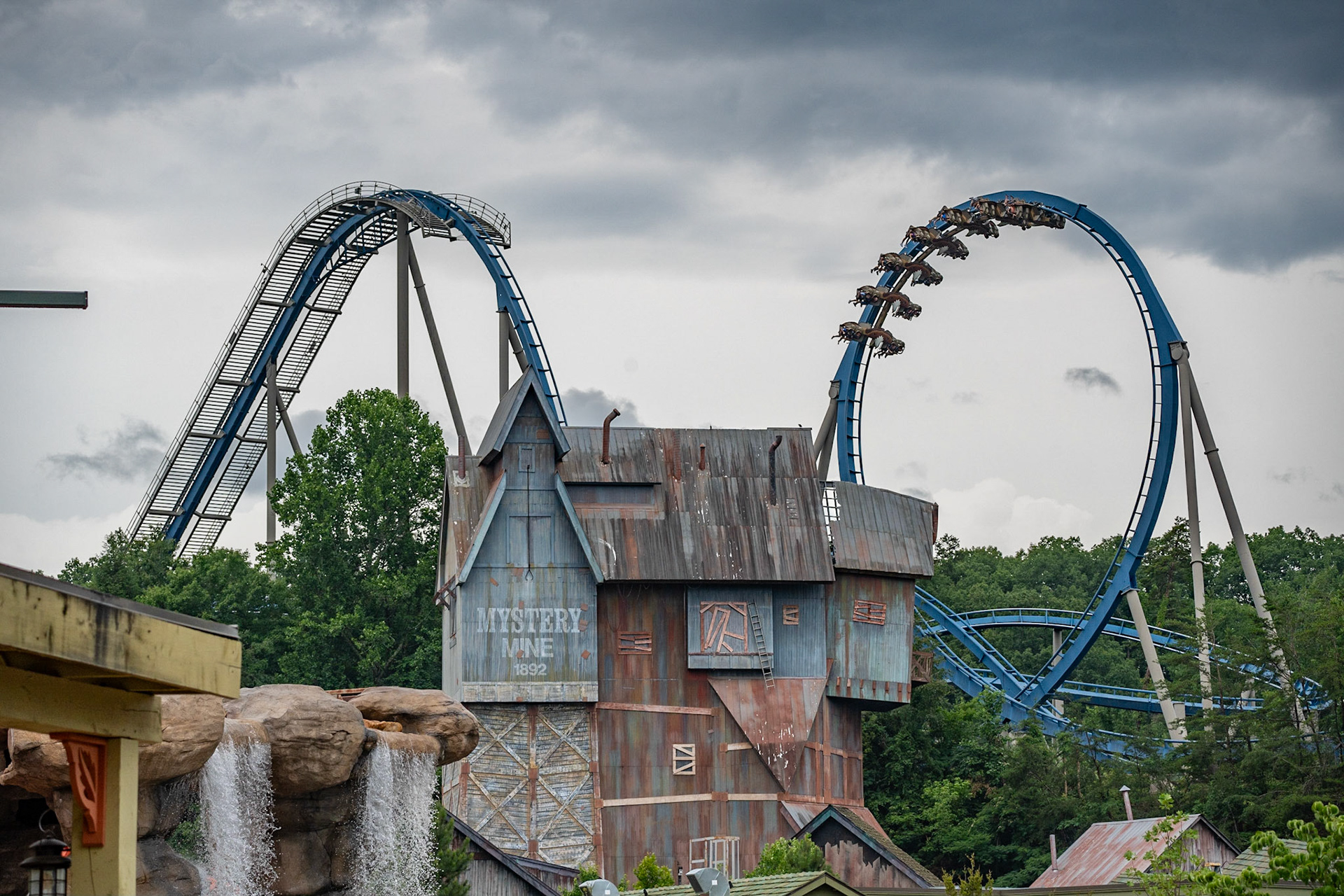 Photo by Jon Roost (www.jonroostphotos.com)