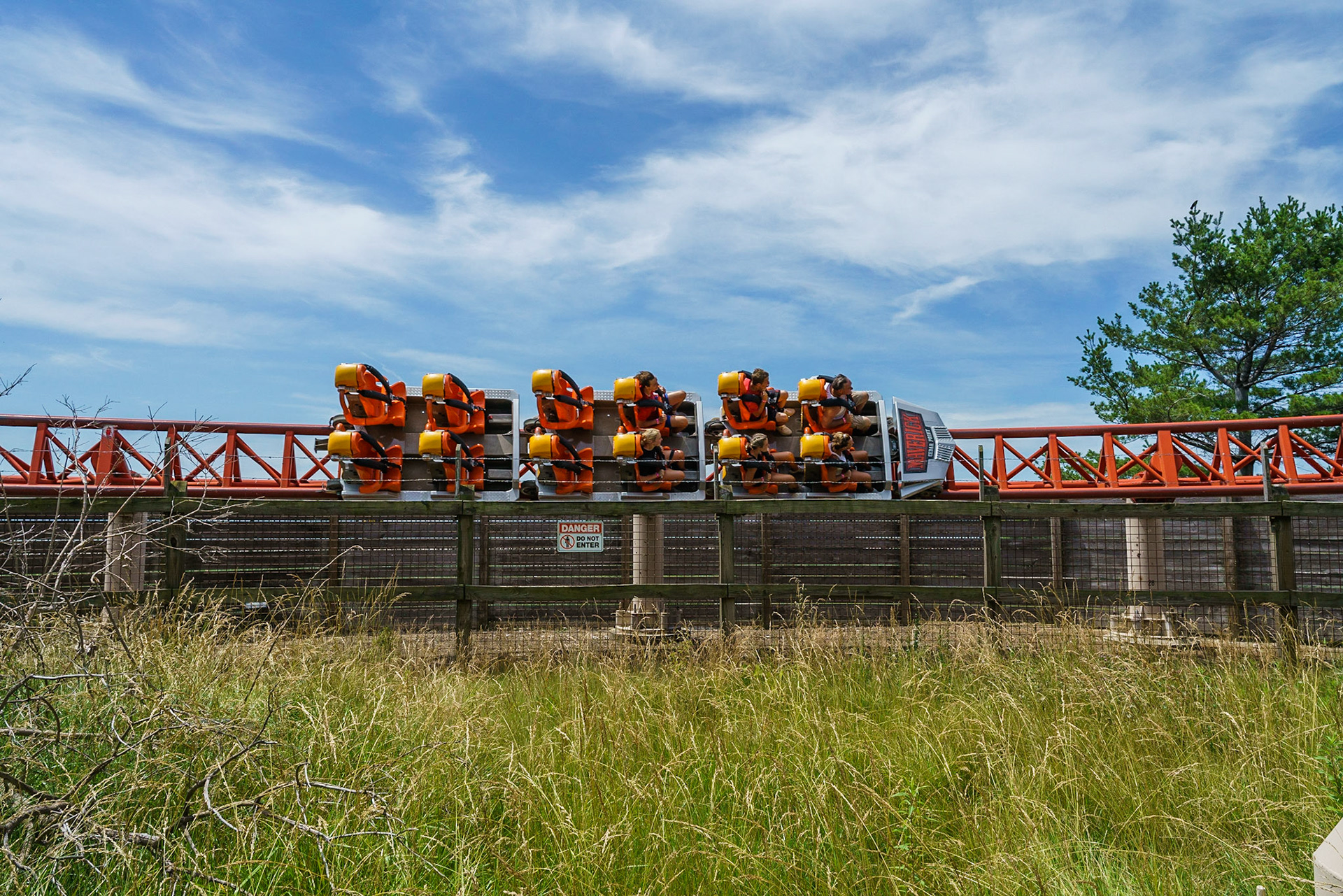 Photo by Jon Roost (www.jonroostphotos.com)