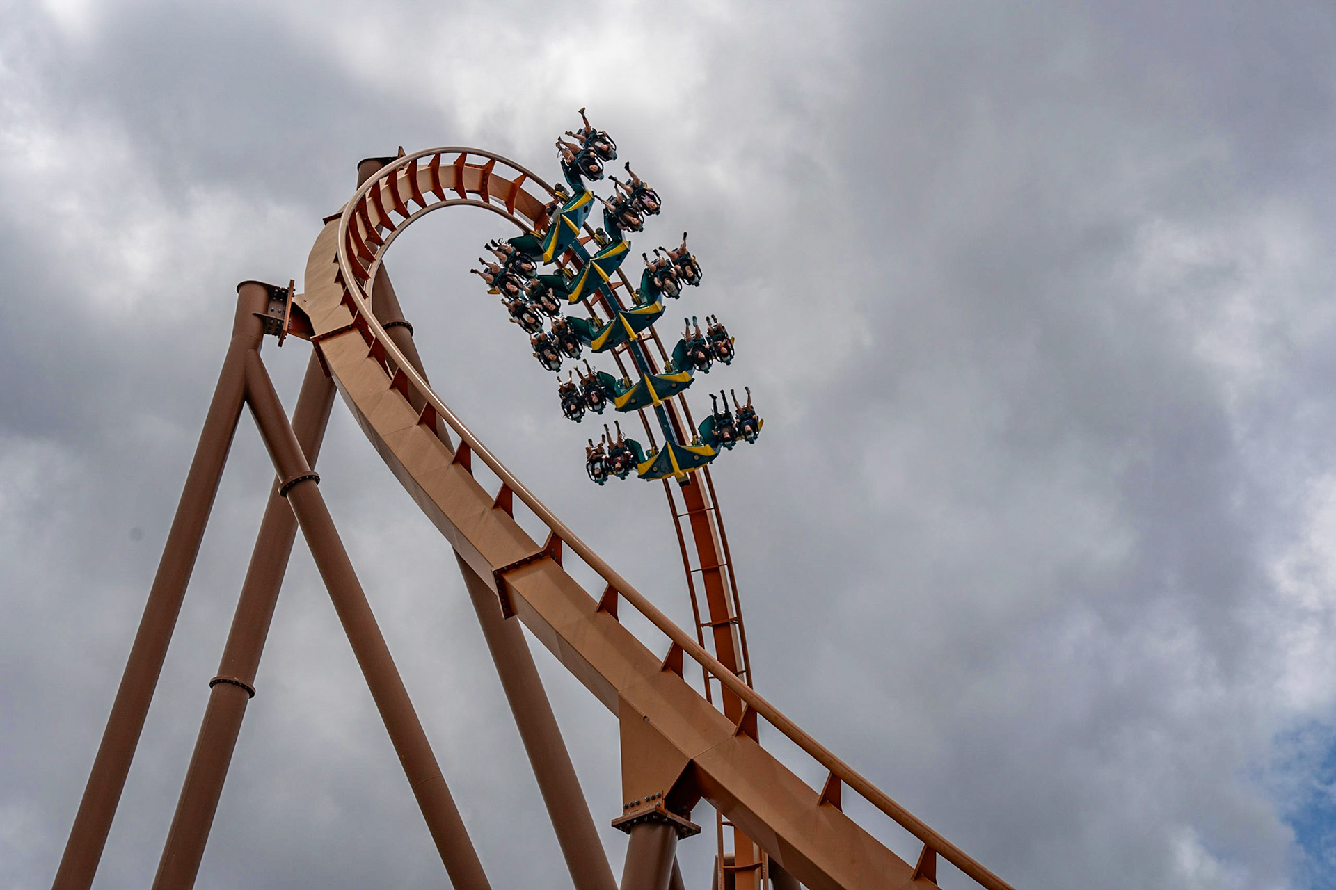 Photo by Jon Roost (www.jonroostphotos.com)