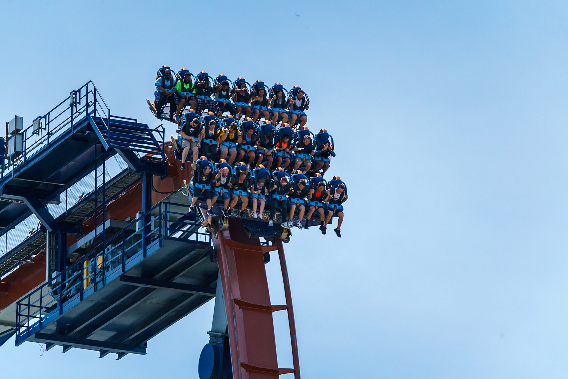 Photo by Jon Roost (www.jonroostphotos.com)