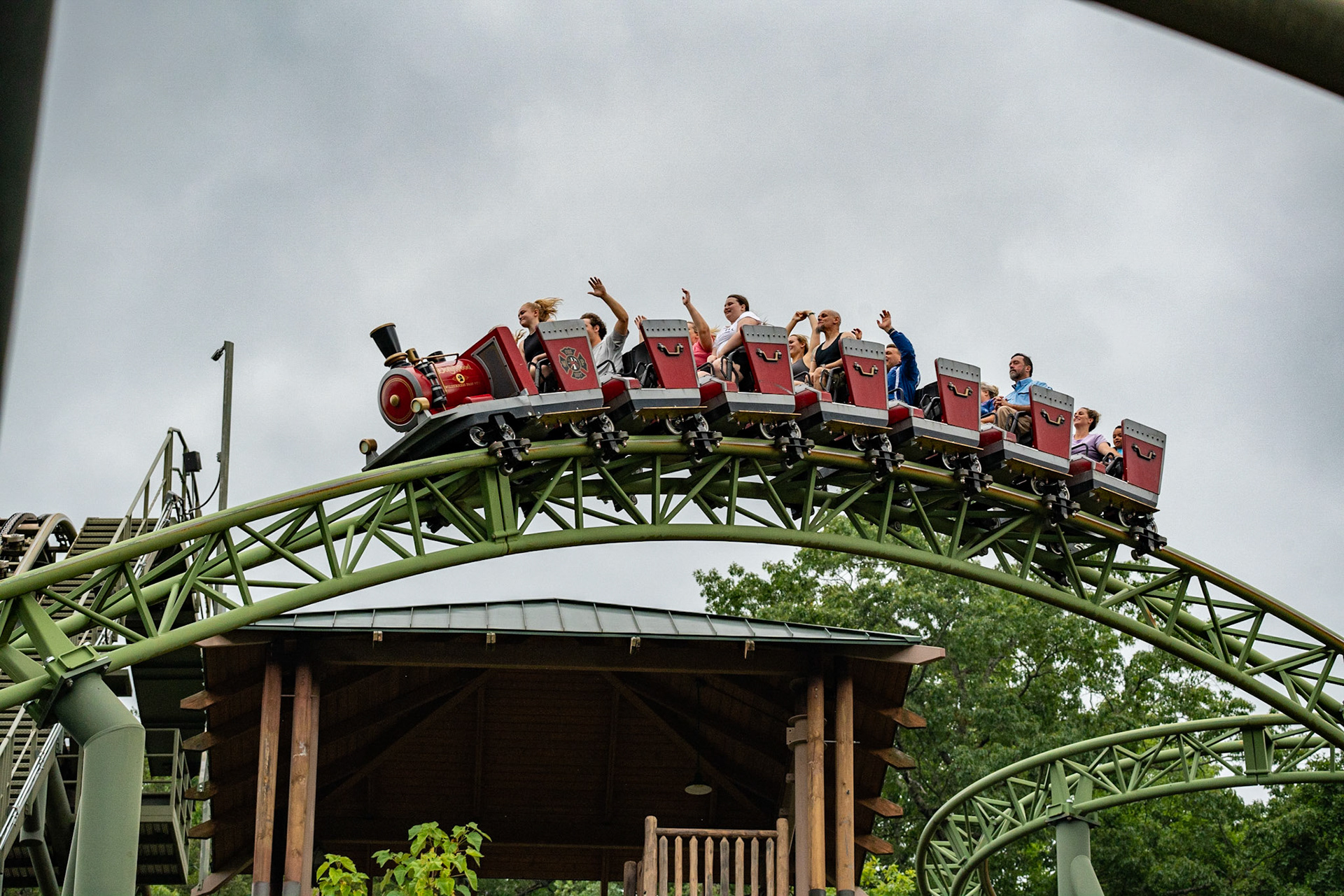 Photo by Jon Roost (www.jonroostphotos.com)