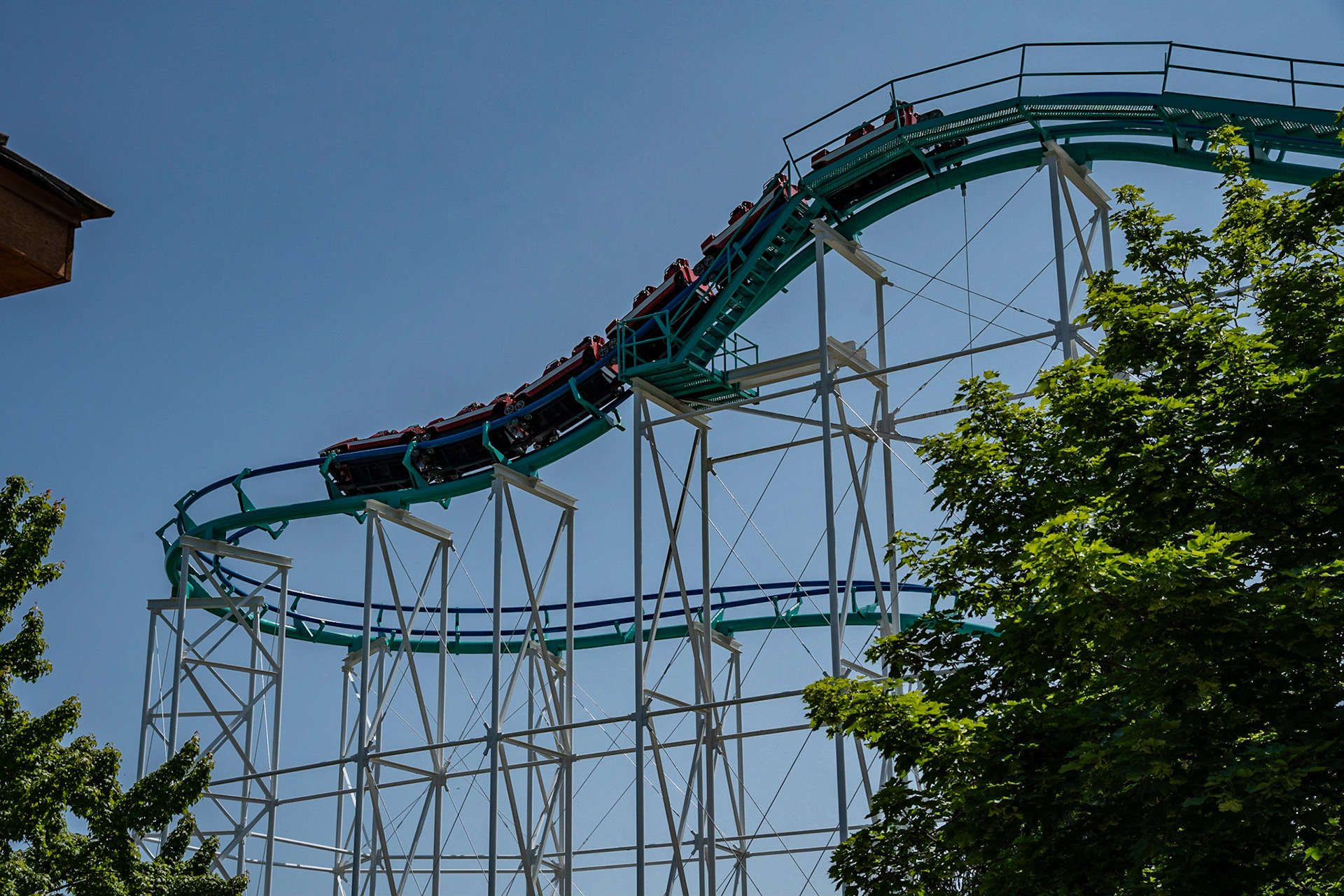 Photo by Jon Roost (www.jonroostphotos.com)