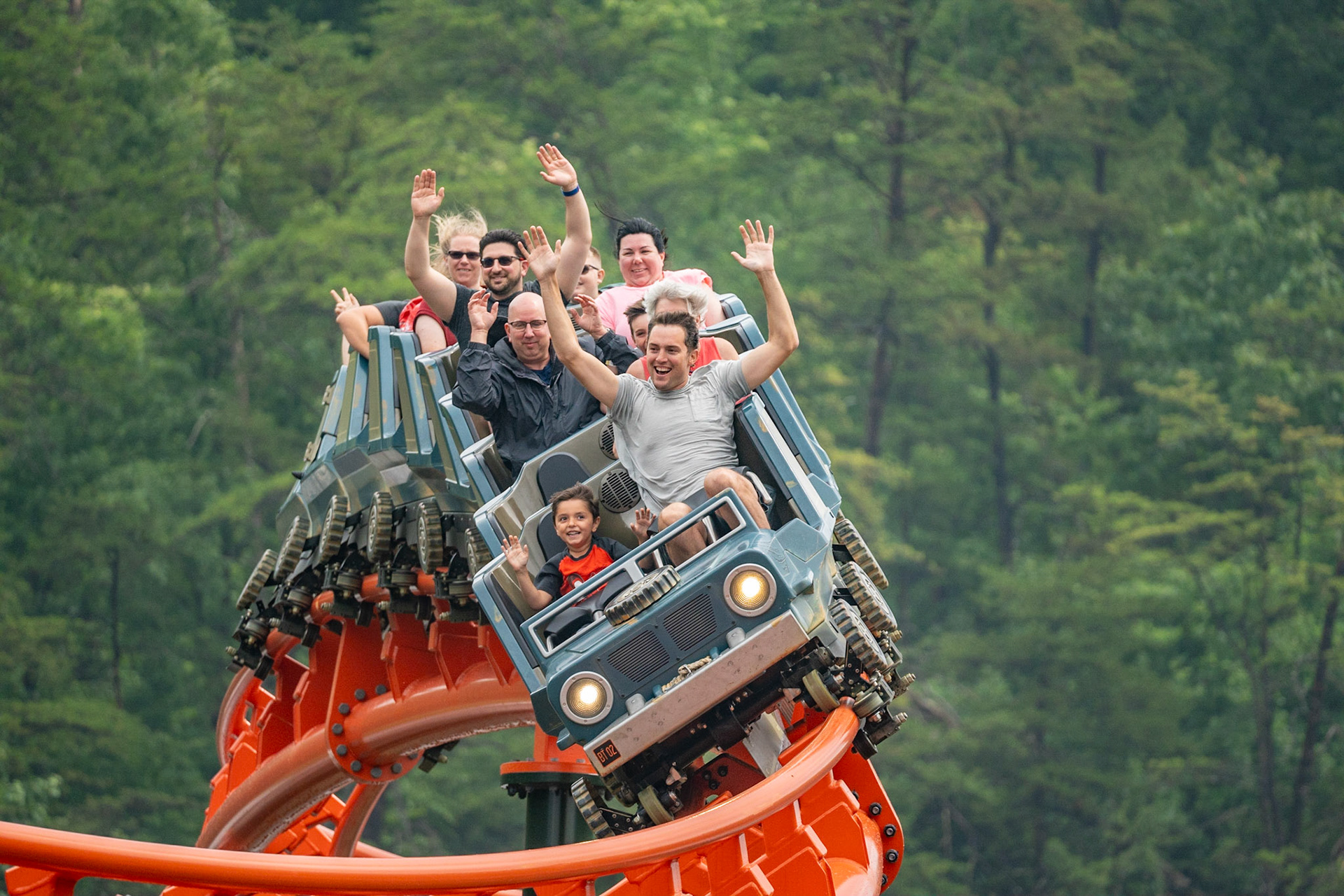 Photo by Jon Roost (www.jonroostphotos.com)