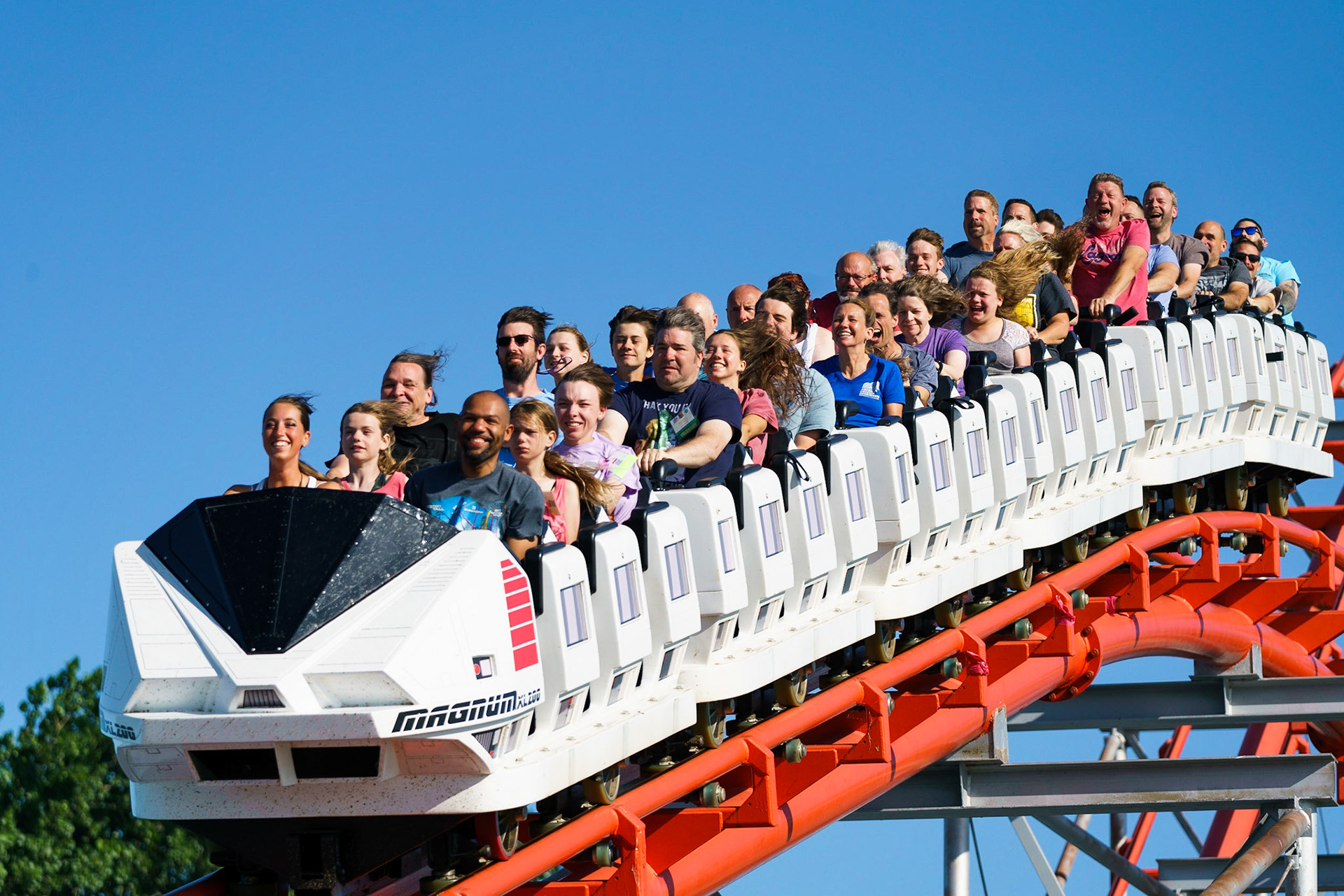 Photo by Jon Roost (www.jonroostphotos.com)