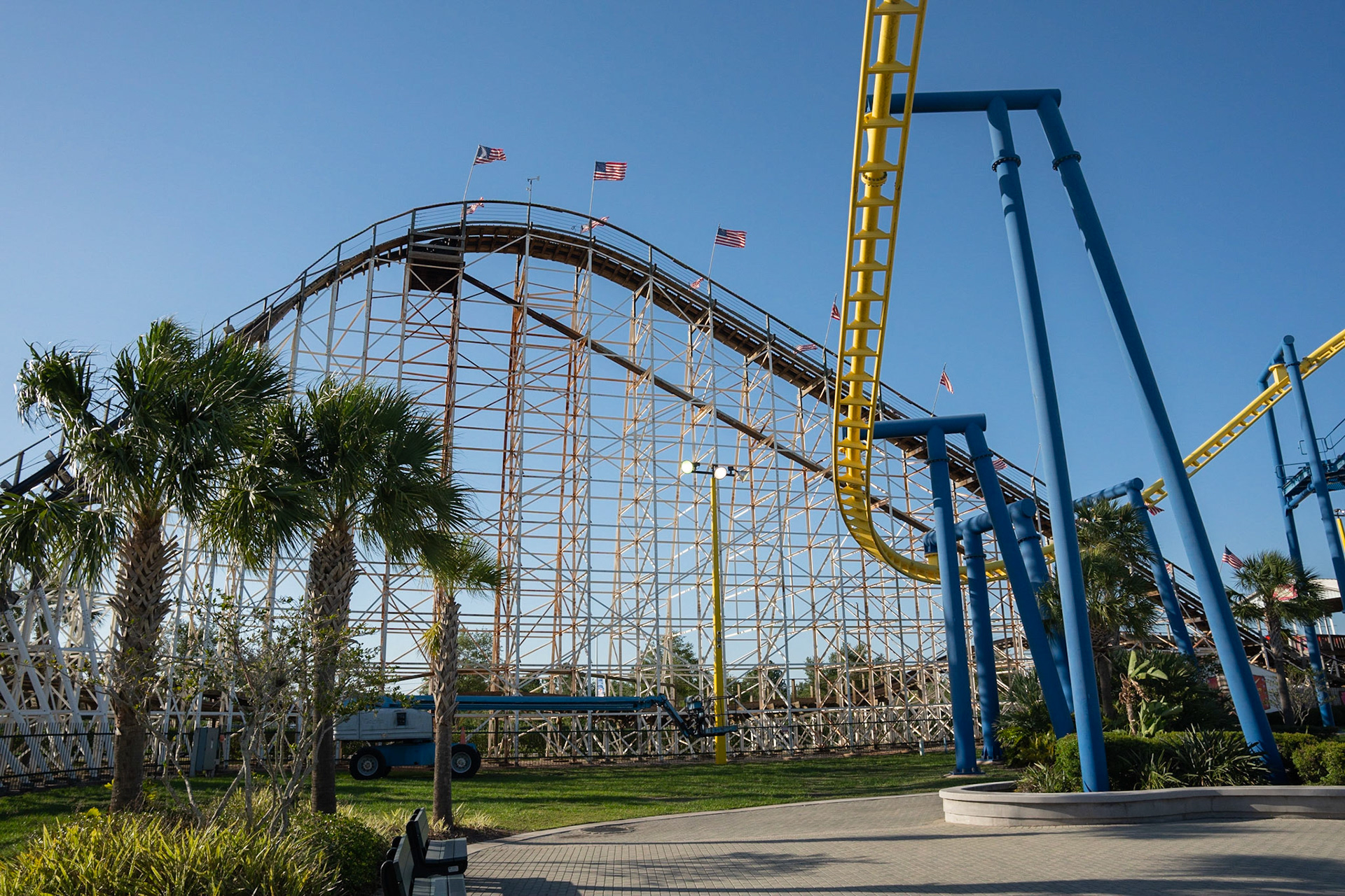 Photo by Jon Roost (www.jonroostphotos.com)