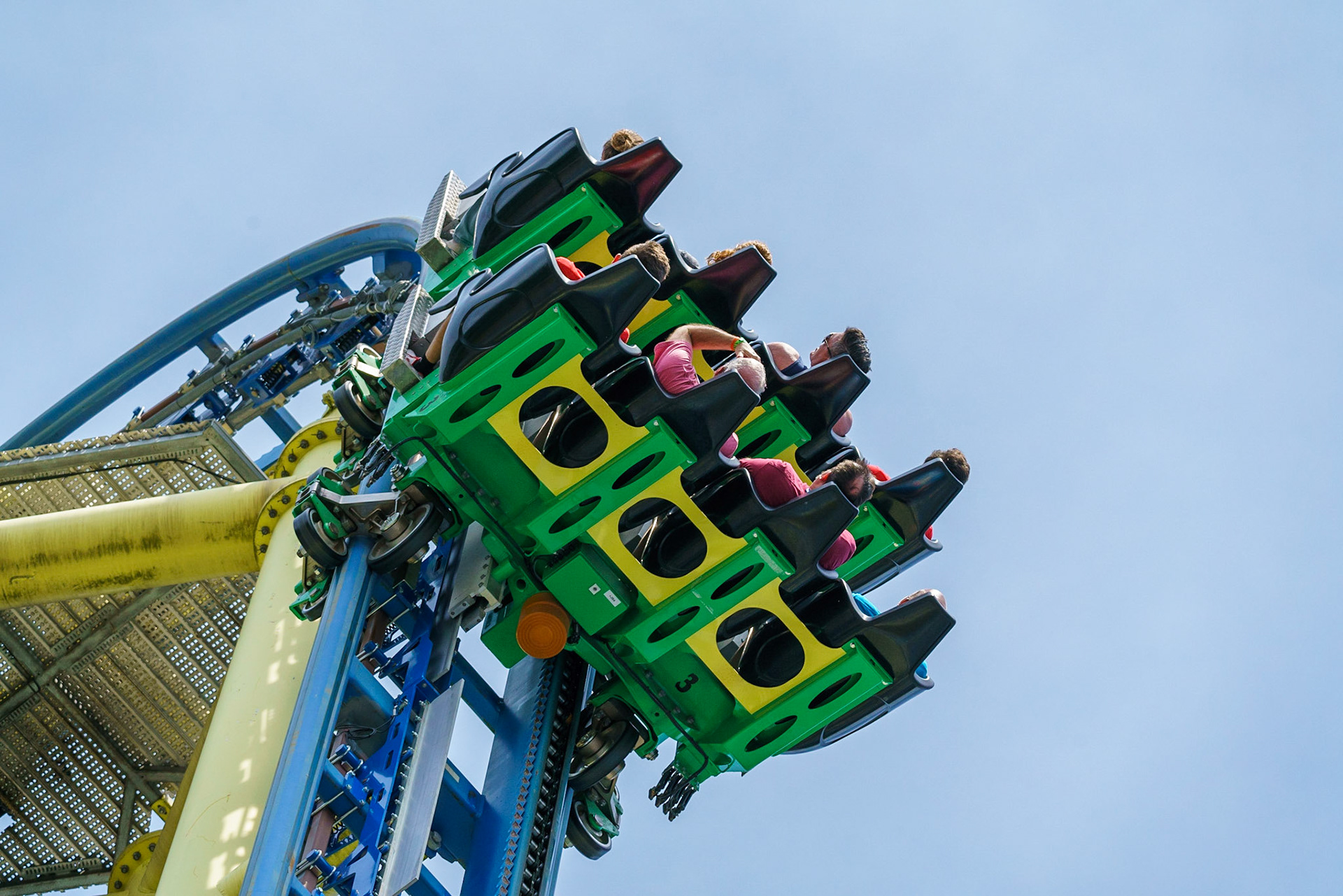 Photo by Jon Roost (www.jonroostphotos.com)