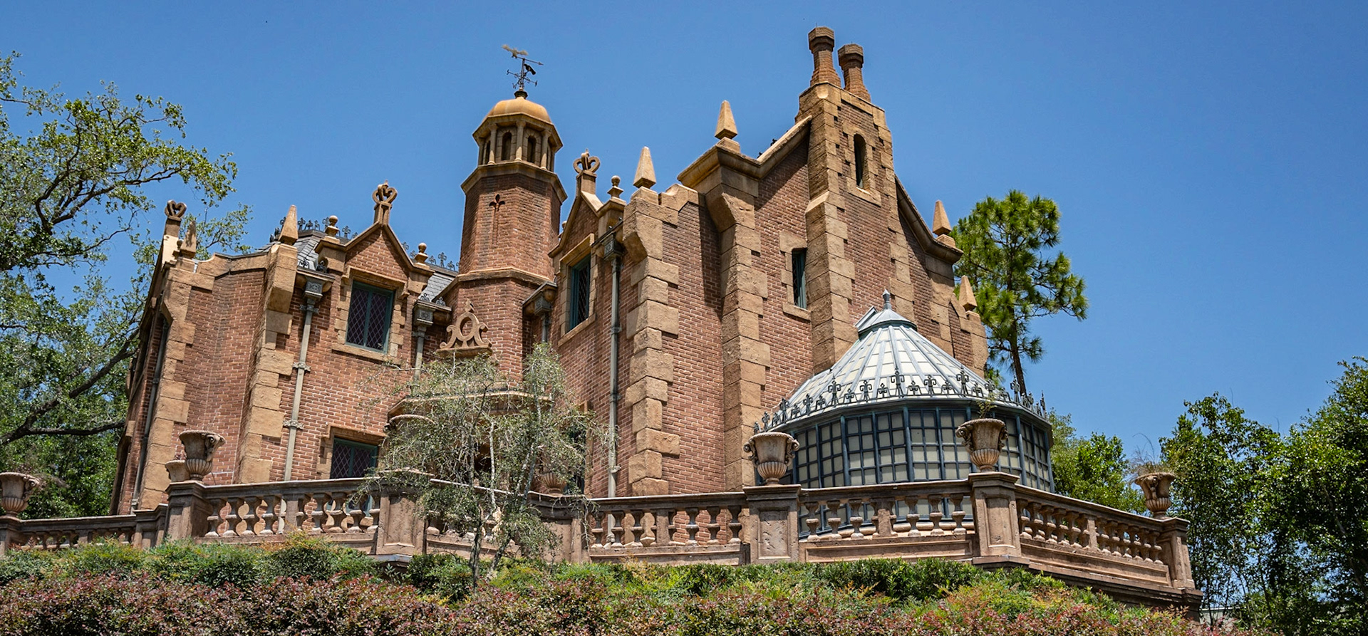 Photo by Jon Roost (www.jonroostphotos.com)