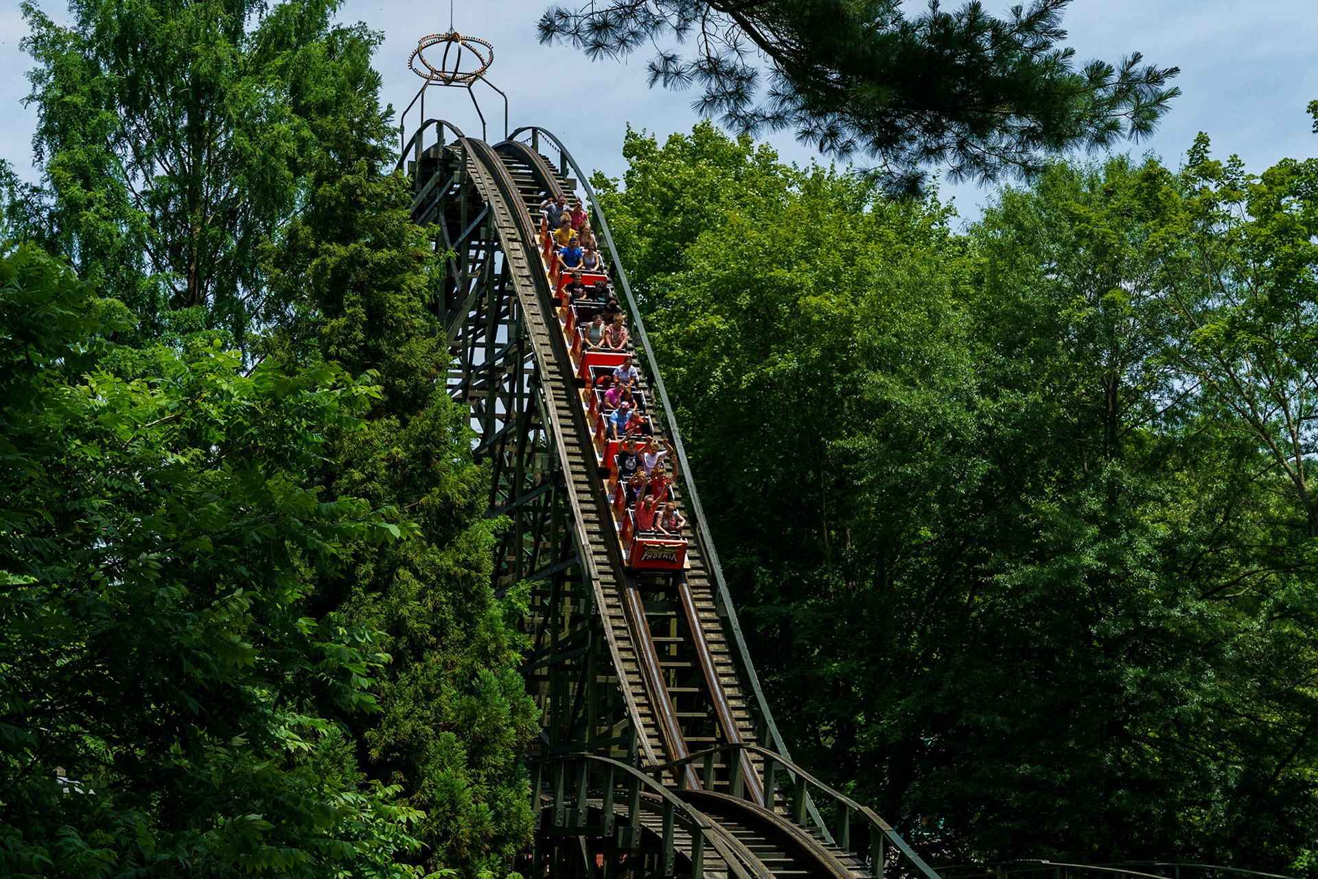 Photo by Jon Roost (www.jonroostphotos.com)