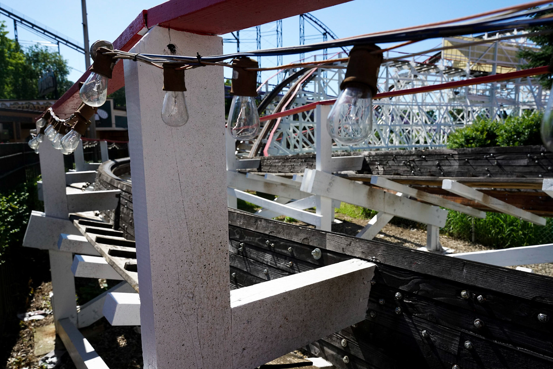 Photo by Jon Roost (www.jonroostphotos.com)