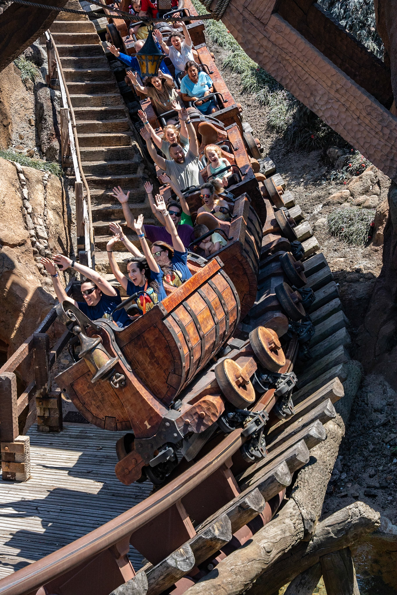 Photo by Jon Roost (www.jonroostphotos.com)