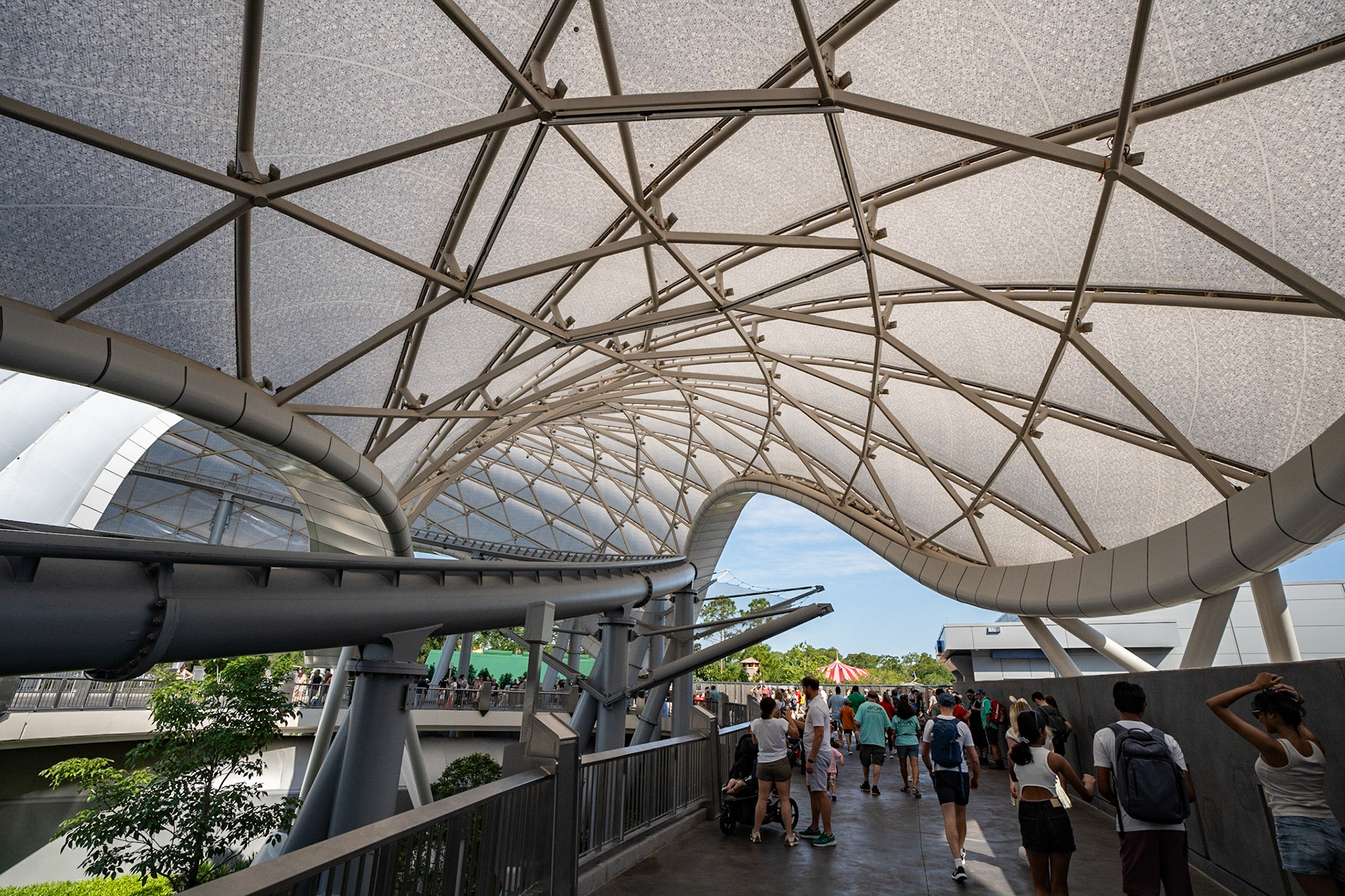 Photo by Jon Roost (www.jonroostphotos.com)