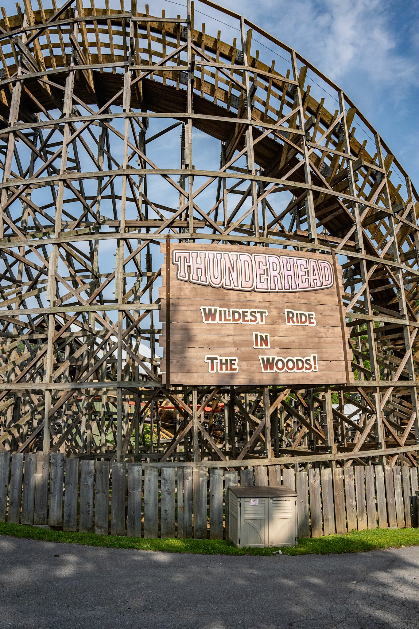 Photo by Jon Roost (www.jonroostphotos.com)