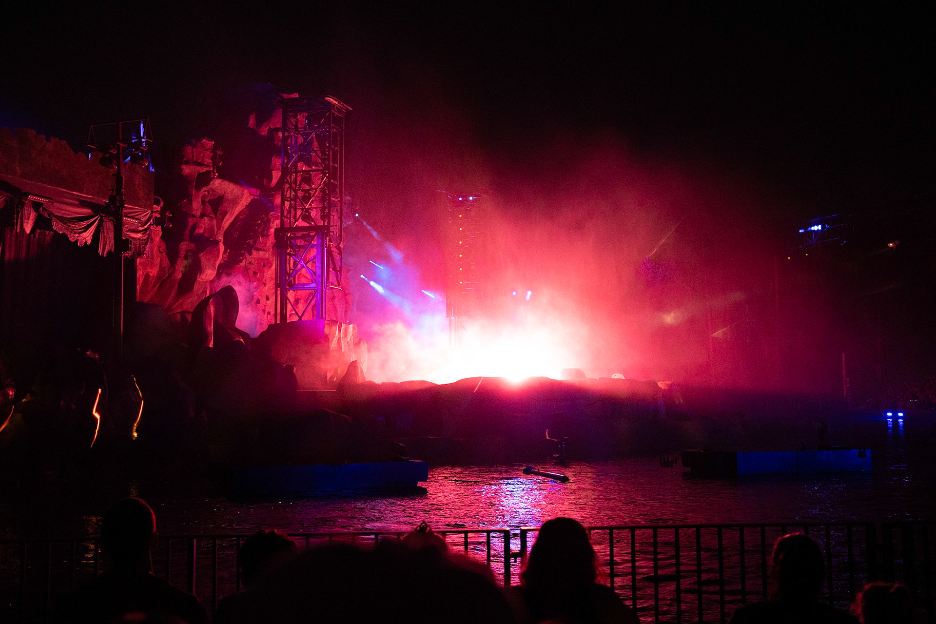 Photo by Jon Roost (www.jonroostphotos.com)