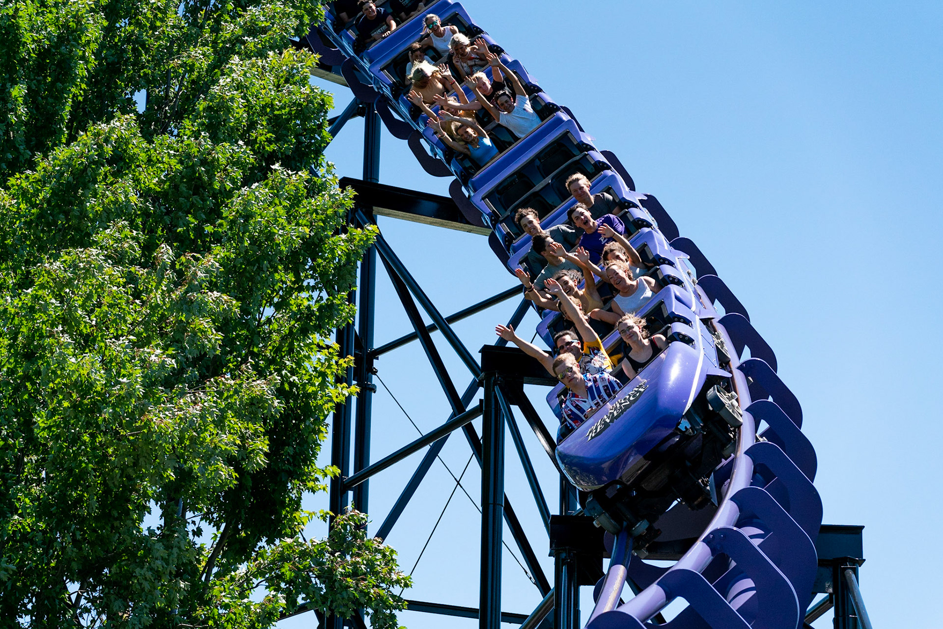 Photo by Jon Roost (www.jonroostphotos.com)