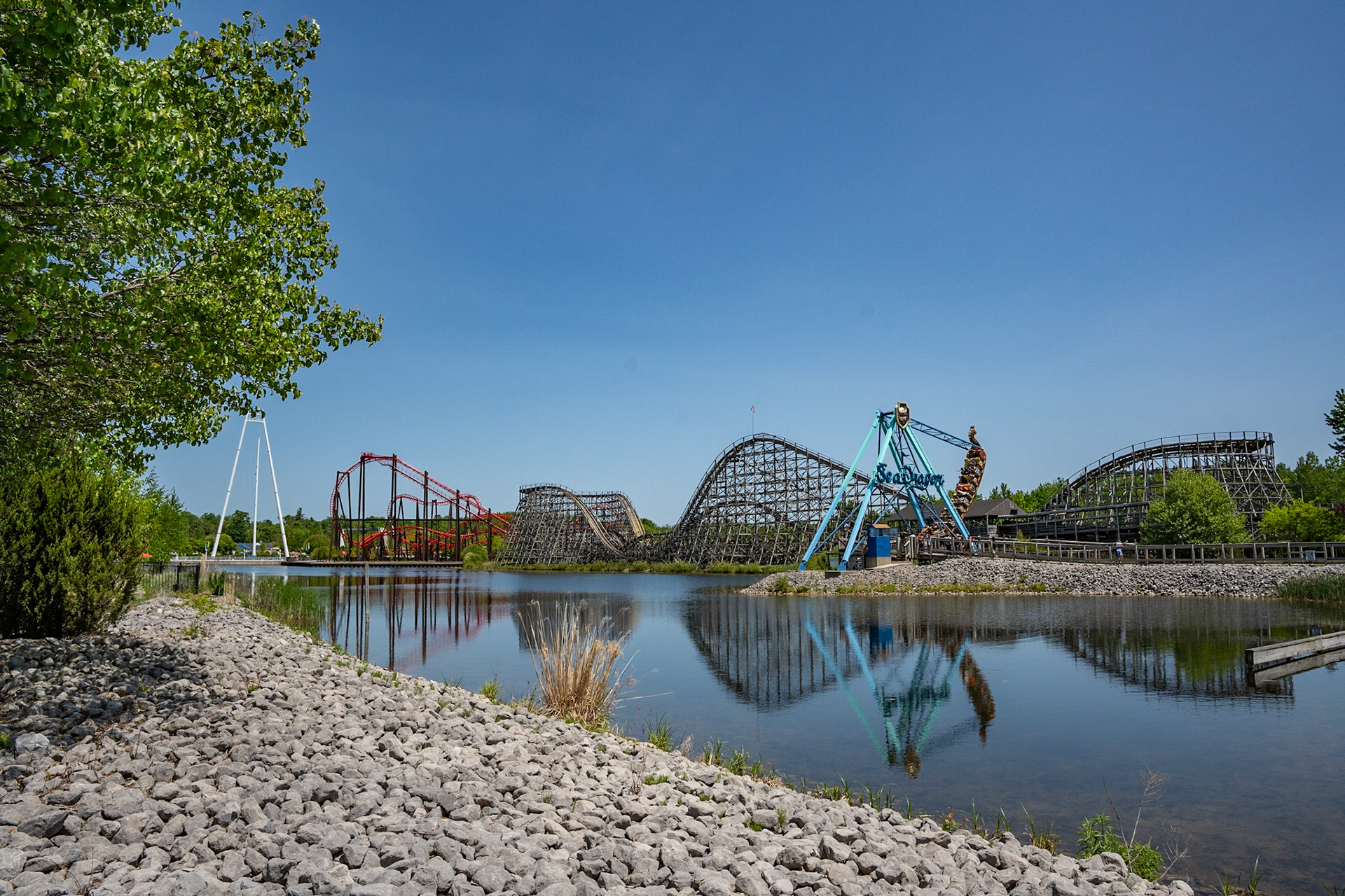 Photo by Jon Roost (www.jonroostphotos.com)