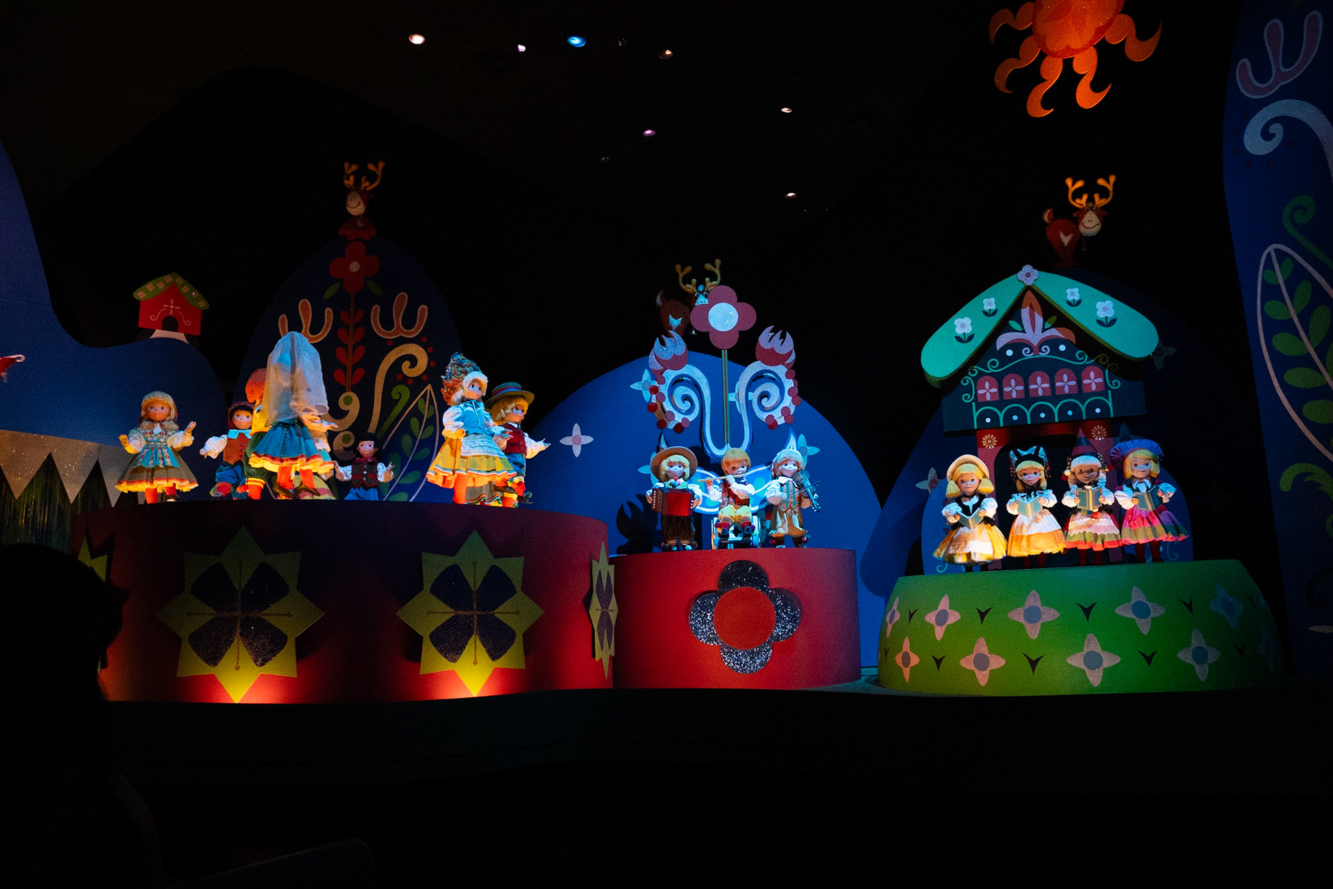 Photo by Jon Roost (www.jonroostphotos.com)