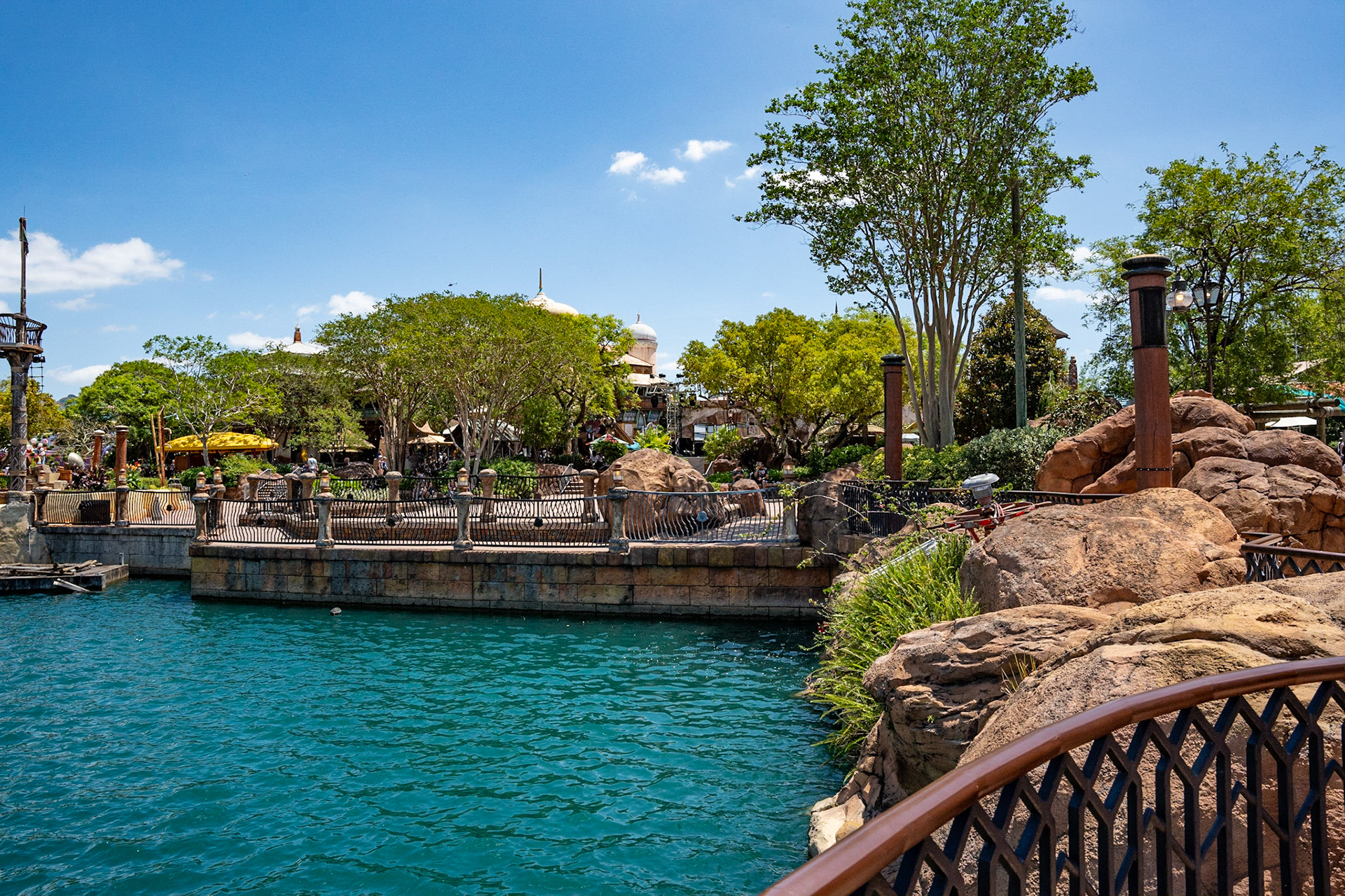 Photo by Jon Roost (www.jonroostphotos.com)