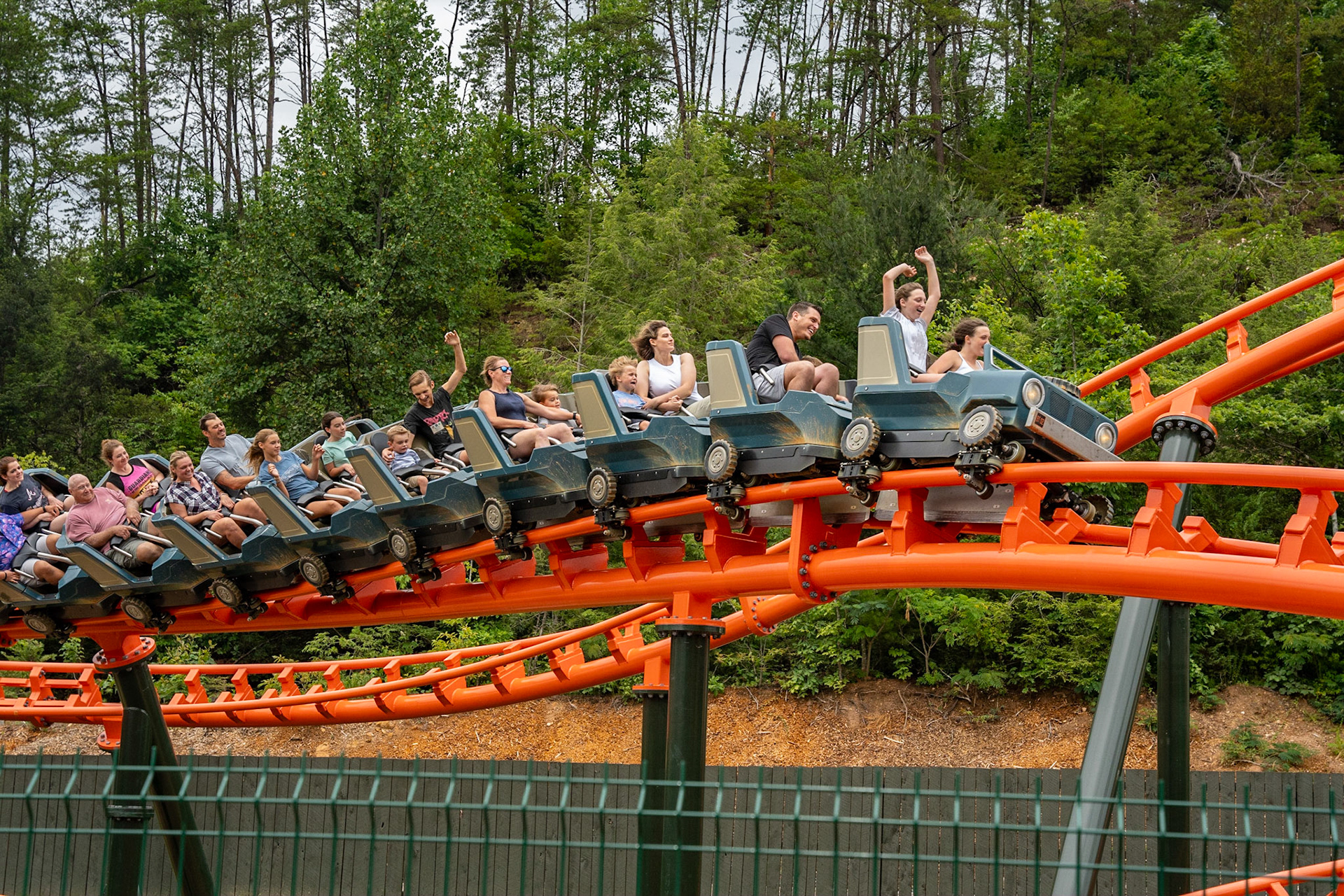 Photo by Jon Roost (www.jonroostphotos.com)