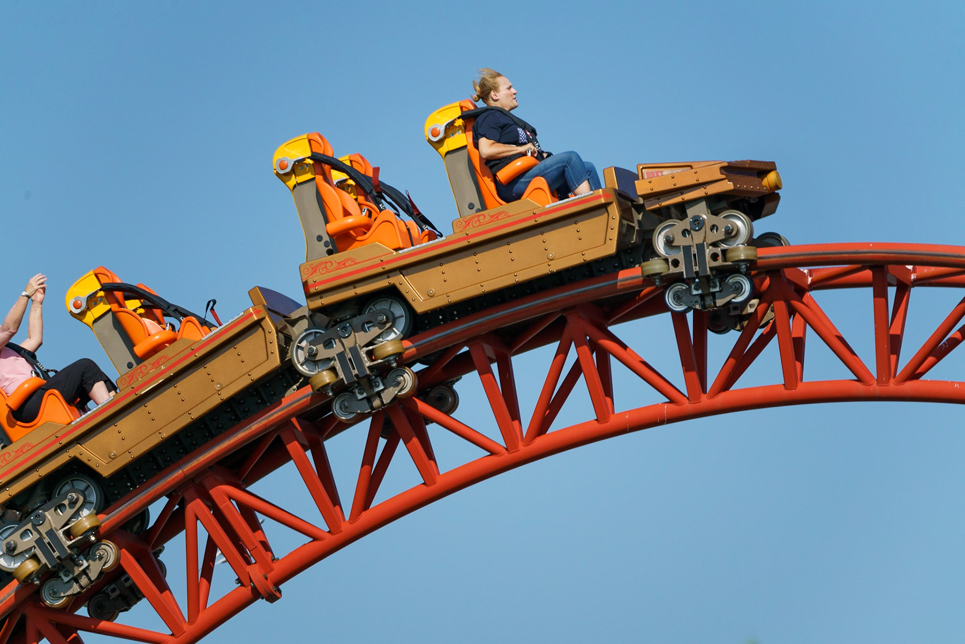 Photo by Jon Roost (www.jonroostphotos.com)