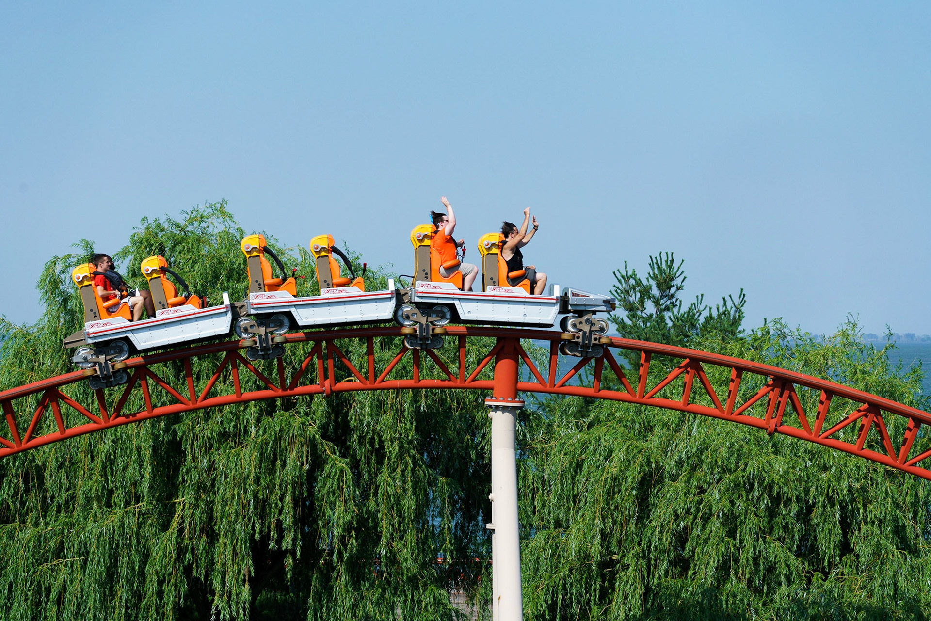 Photo by Jon Roost (www.jonroostphotos.com)