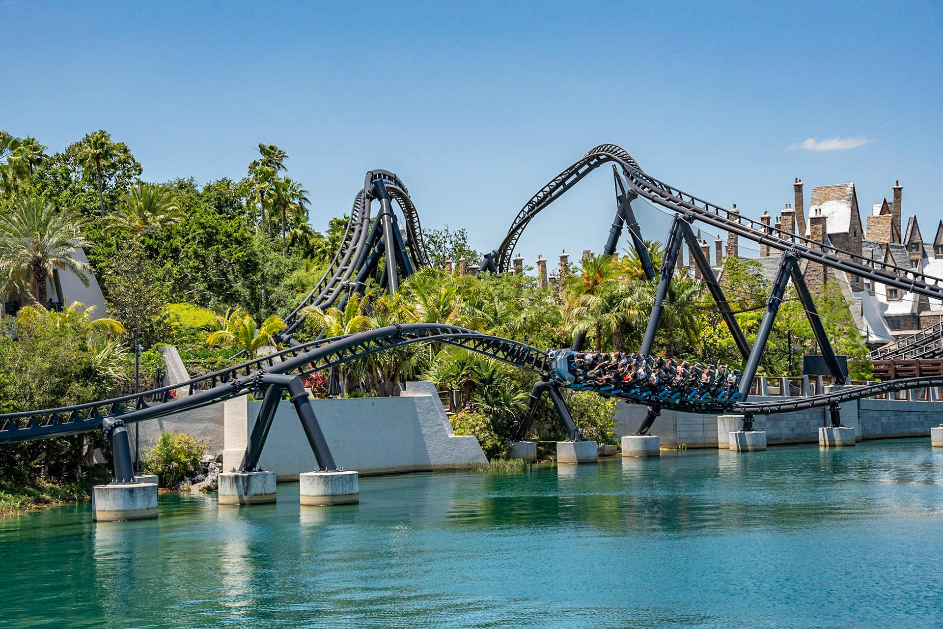 Photo by Jon Roost (www.jonroostphotos.com)