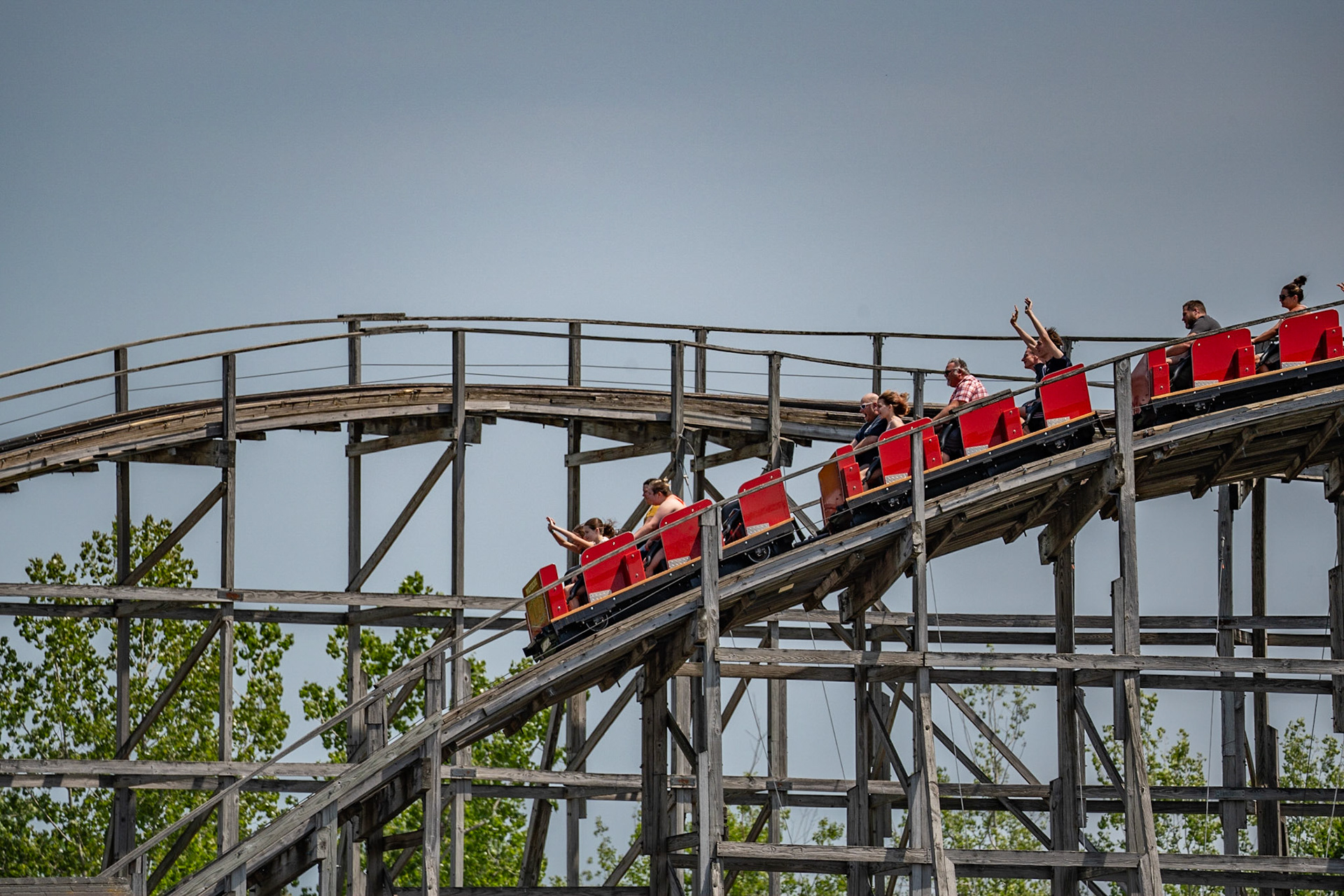 Photo by Jon Roost (www.jonroostphotos.com)