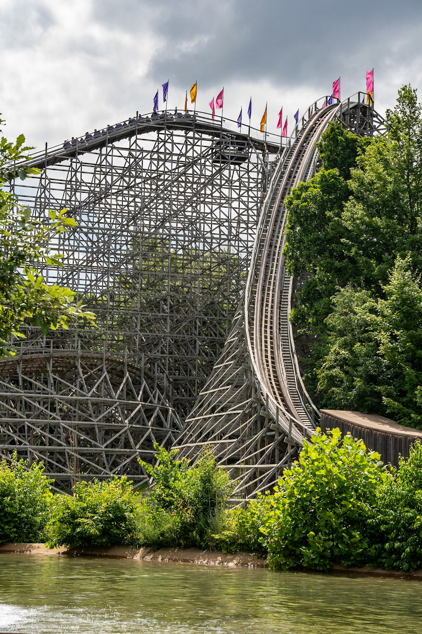 Photo by Jon Roost (www.jonroostphotos.com)