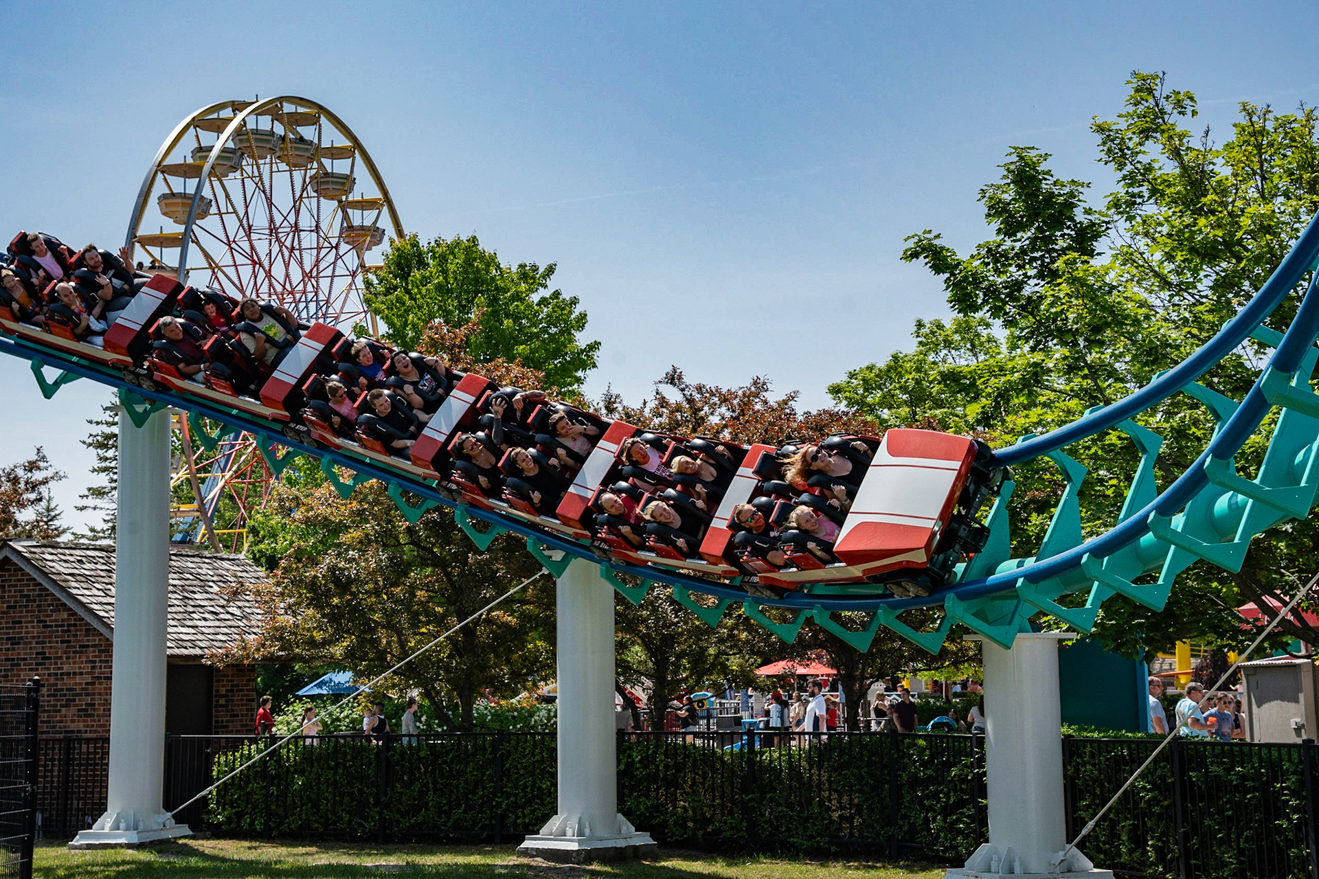 Photo by Jon Roost (www.jonroostphotos.com)