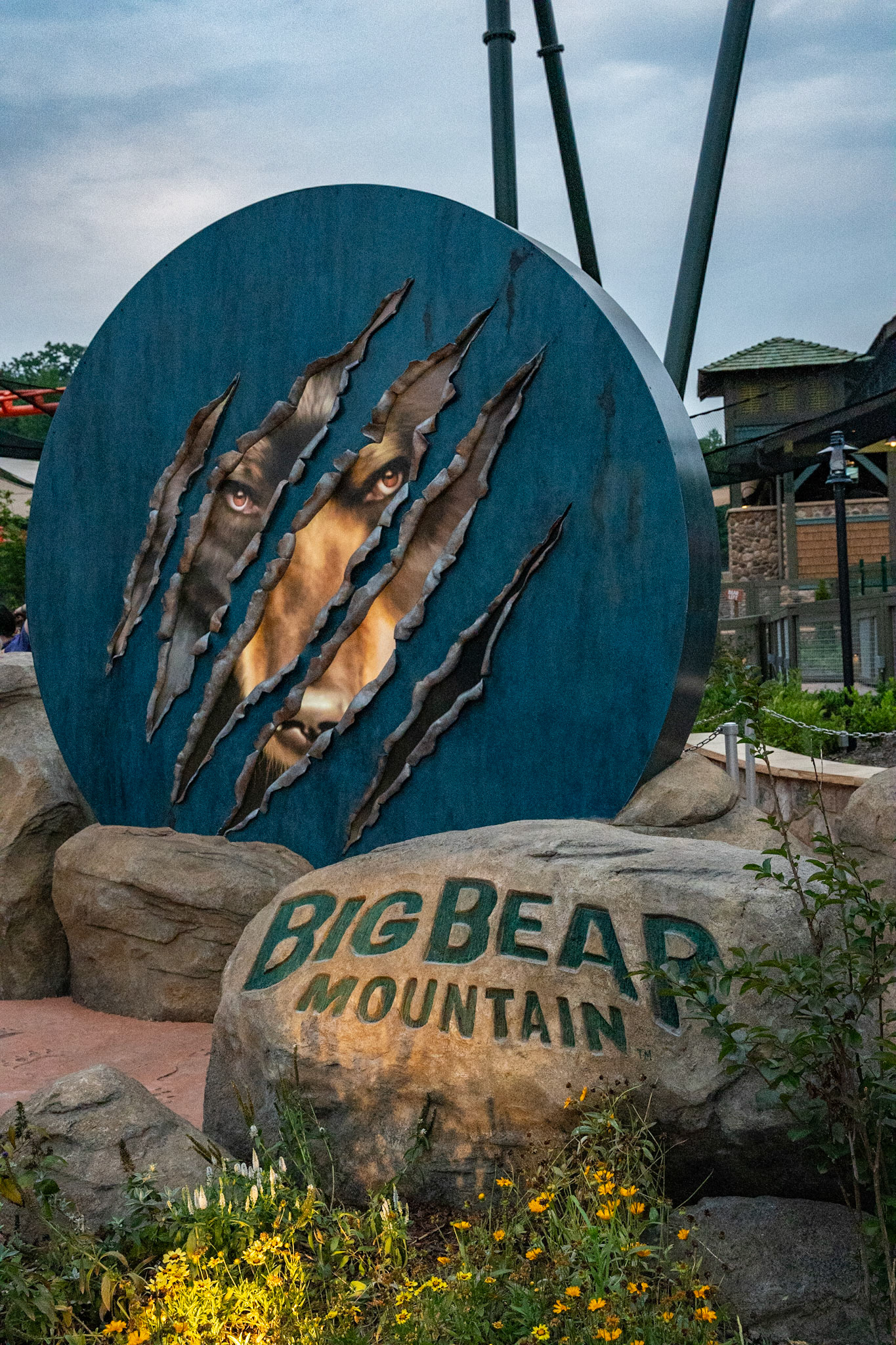 Photo by Jon Roost (www.jonroostphotos.com)