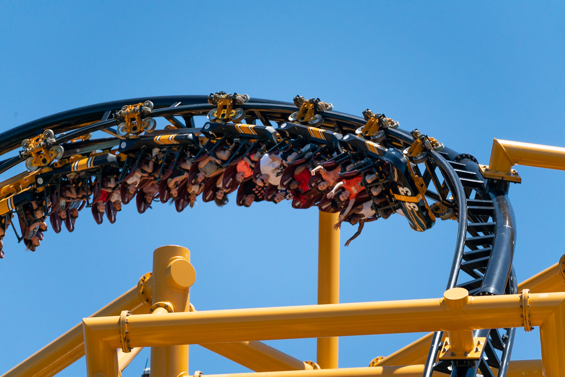 Photo by Jon Roost (www.jonroostphotos.com)