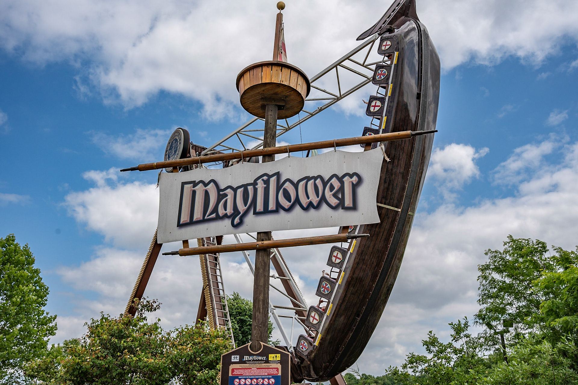 Photo by Jon Roost (www.jonroostphotos.com)