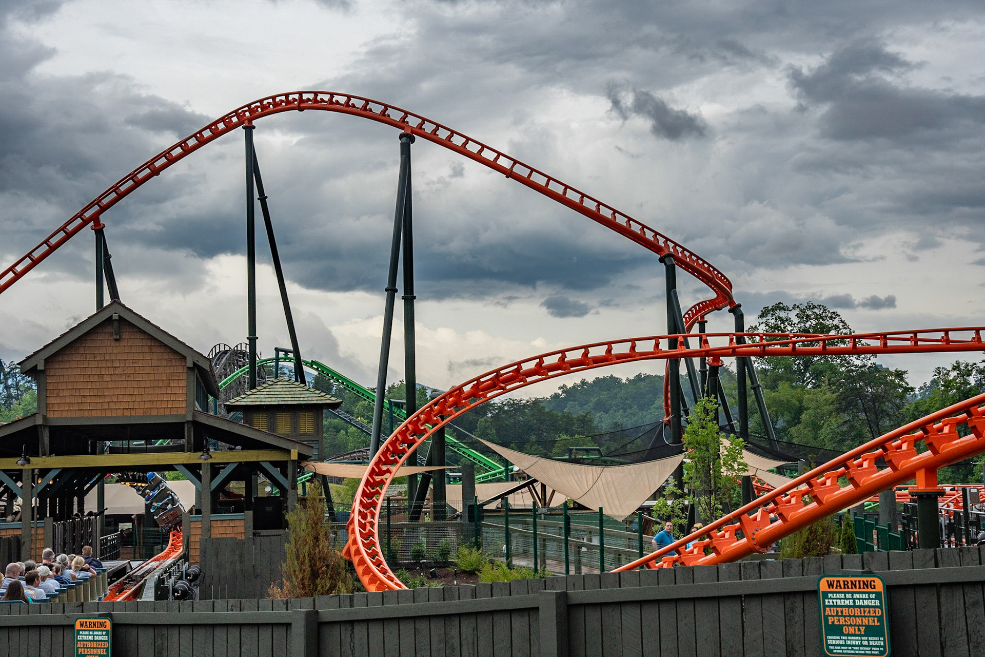 Photo by Jon Roost (www.jonroostphotos.com)