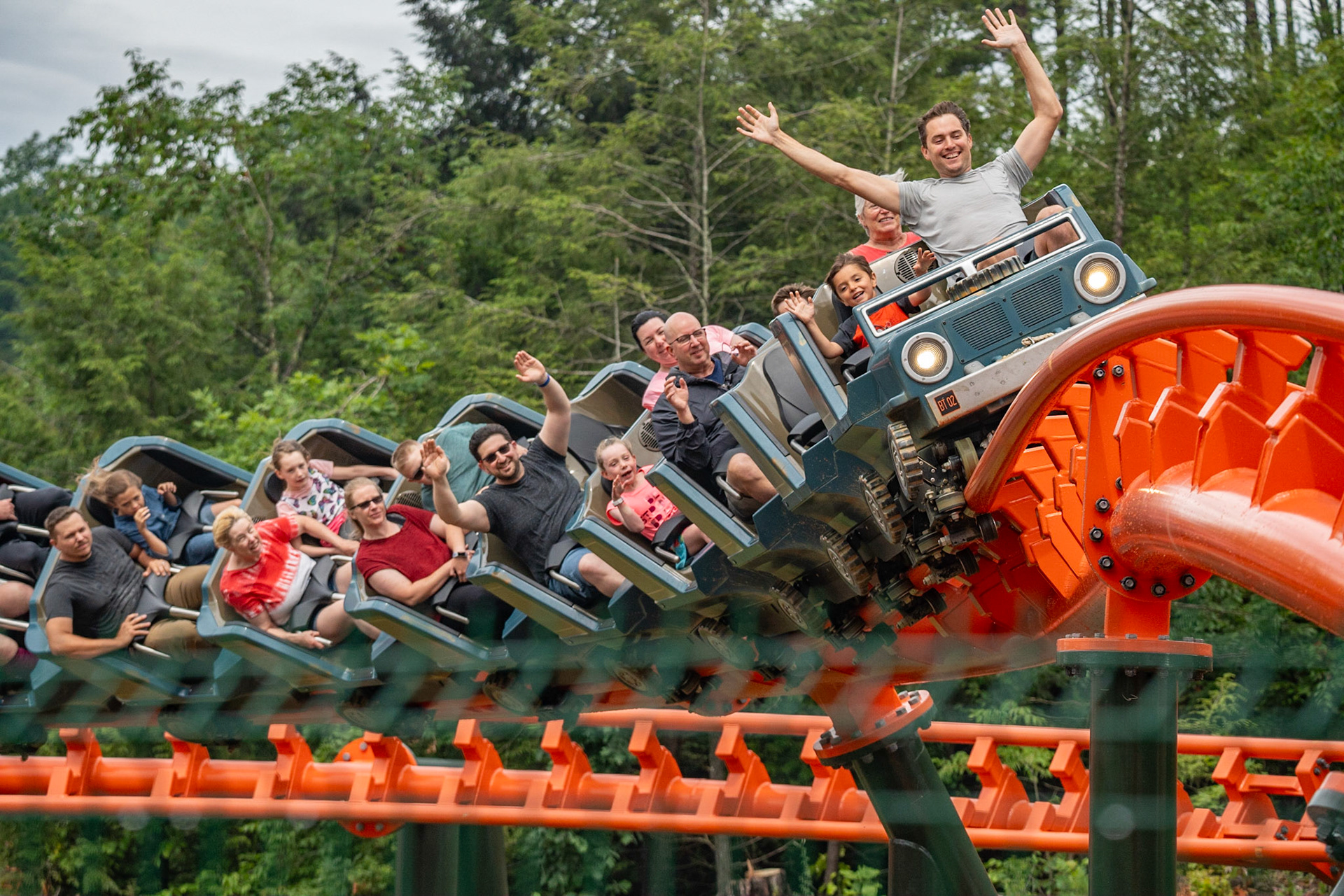 Photo by Jon Roost (www.jonroostphotos.com)