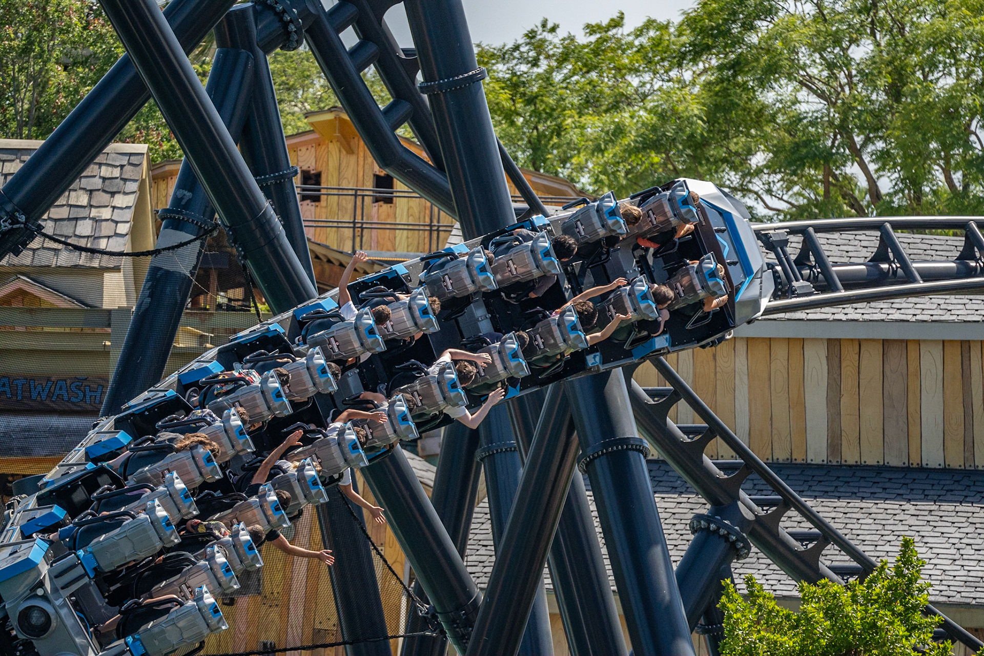 Photo by Jon Roost (www.jonroostphotos.com)