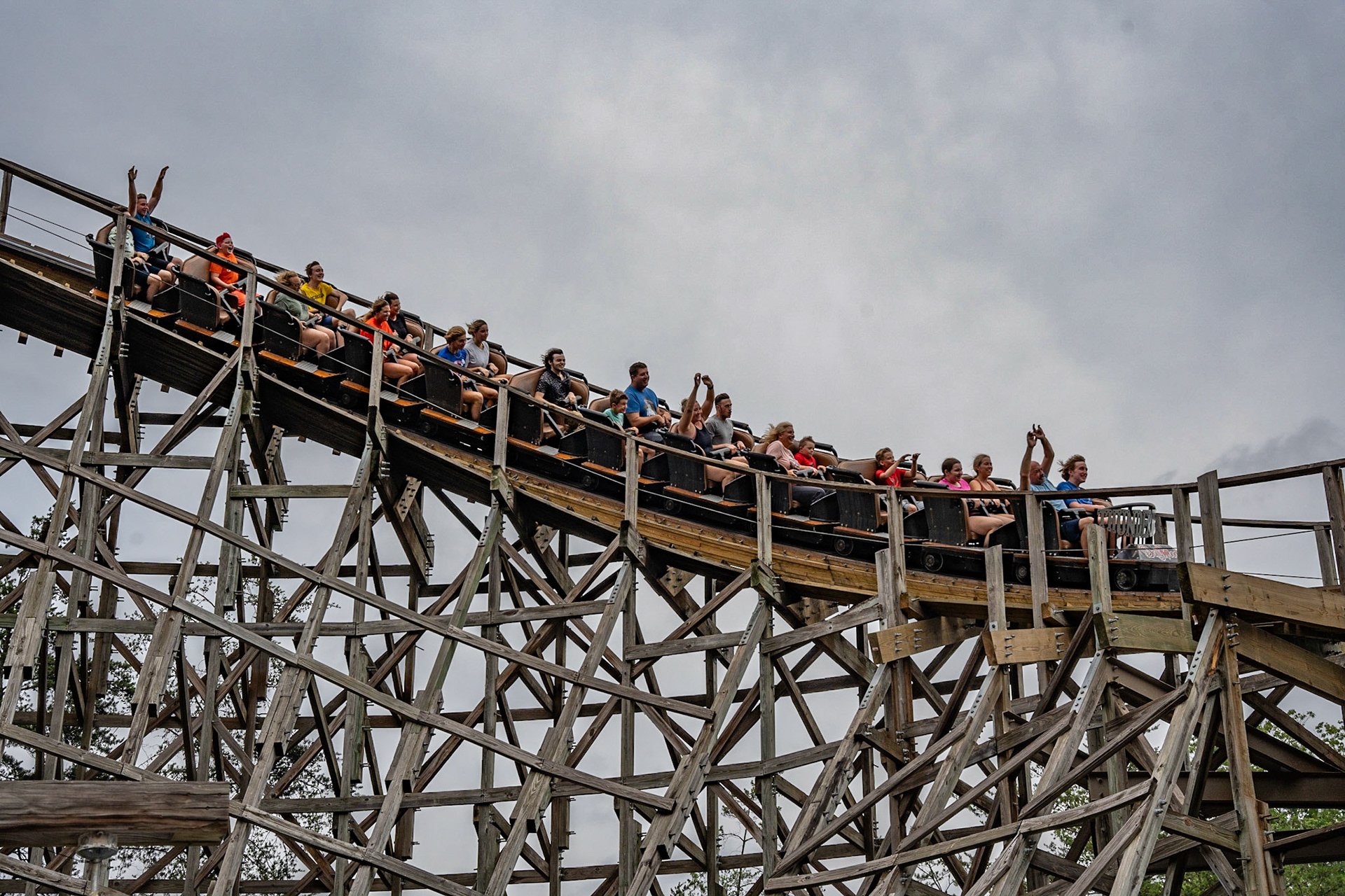 Photo by Jon Roost (www.jonroostphotos.com)