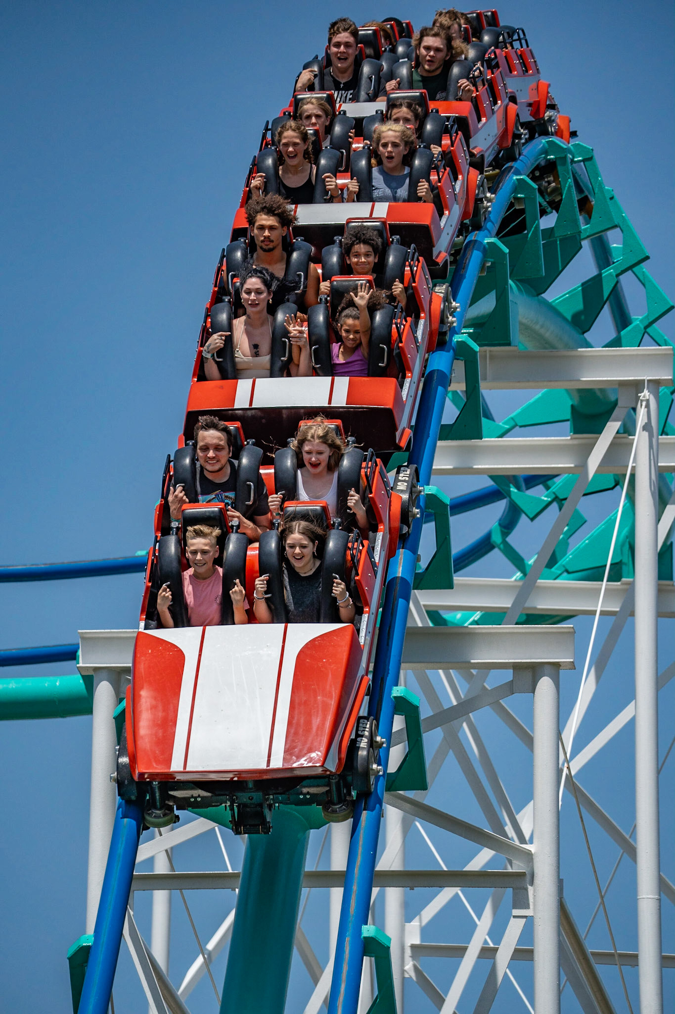 Photo by Jon Roost (www.jonroostphotos.com)