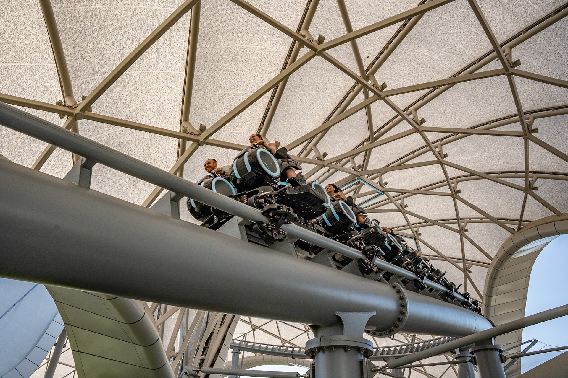 Photo by Jon Roost (www.jonroostphotos.com)