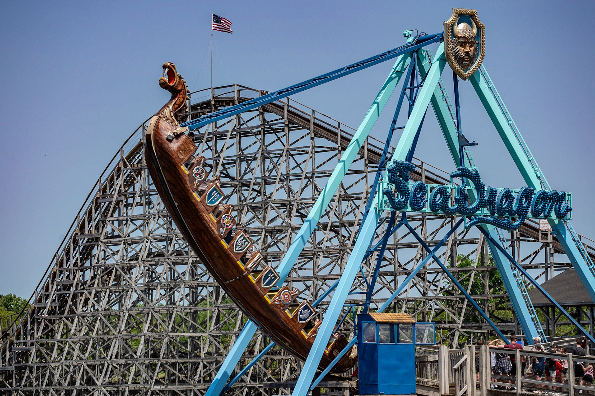 Photo by Jon Roost (www.jonroostphotos.com)