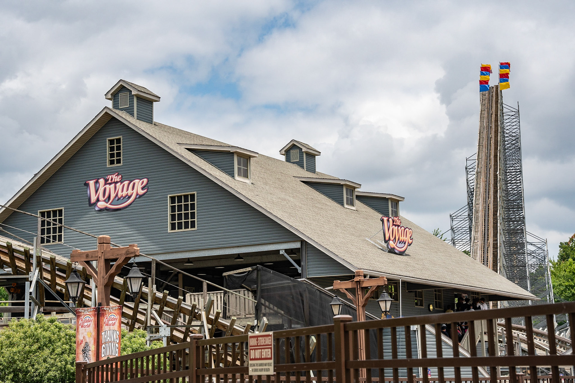 Photo by Jon Roost (www.jonroostphotos.com)