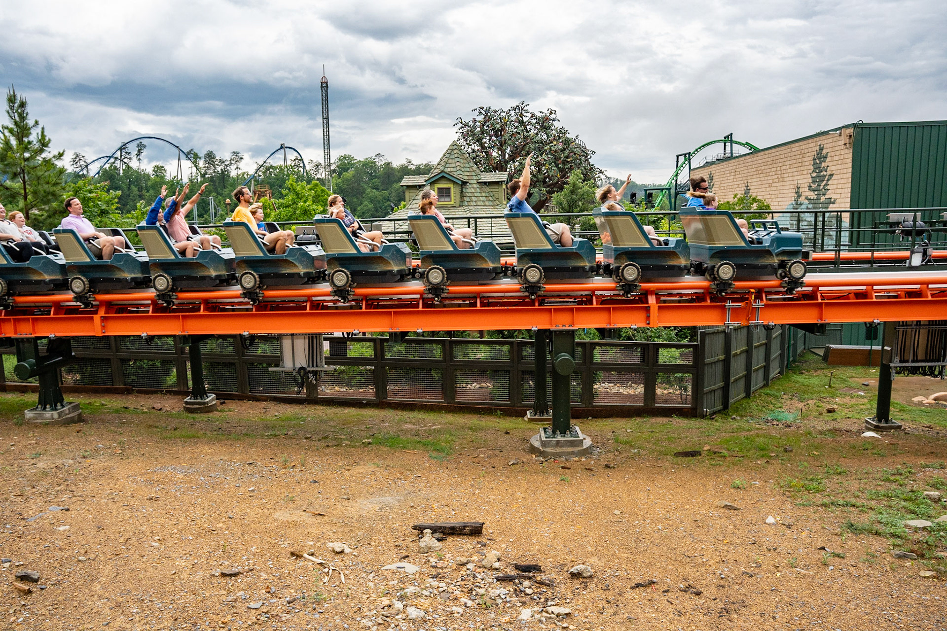 Photo by Jon Roost (www.jonroostphotos.com)