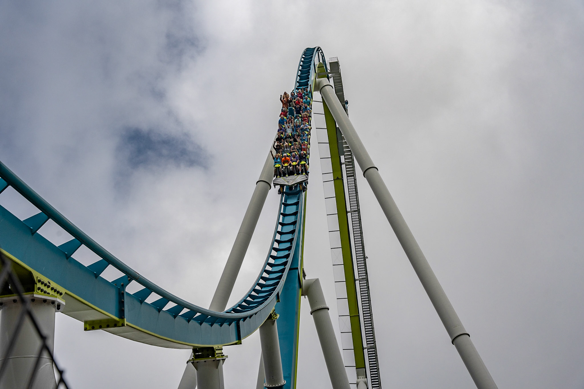 Photo by Jon Roost (www.jonroostphotos.com)