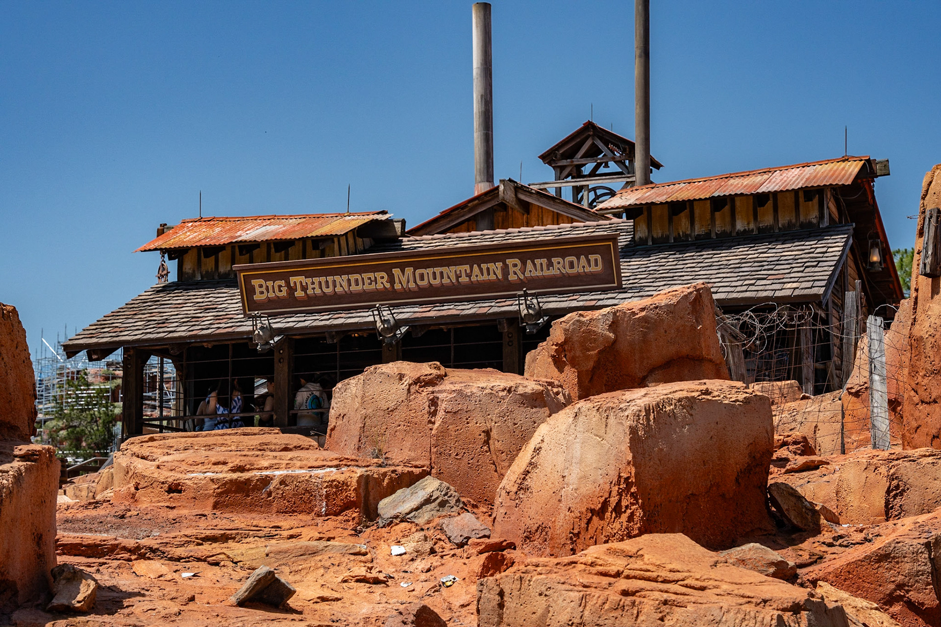 Photo by Jon Roost (www.jonroostphotos.com)