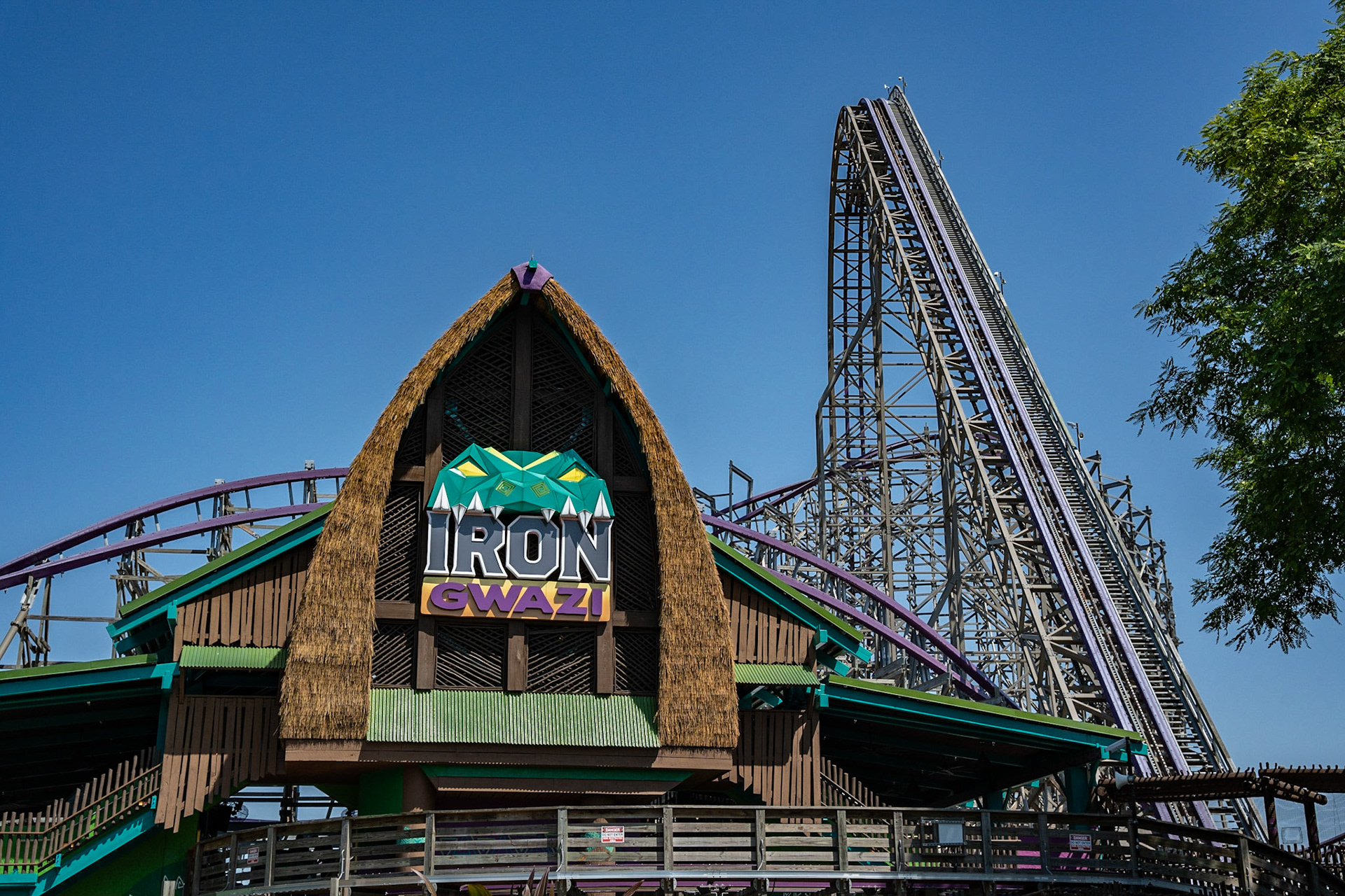 Photo by Jon Roost (www.jonroostphotos.com)