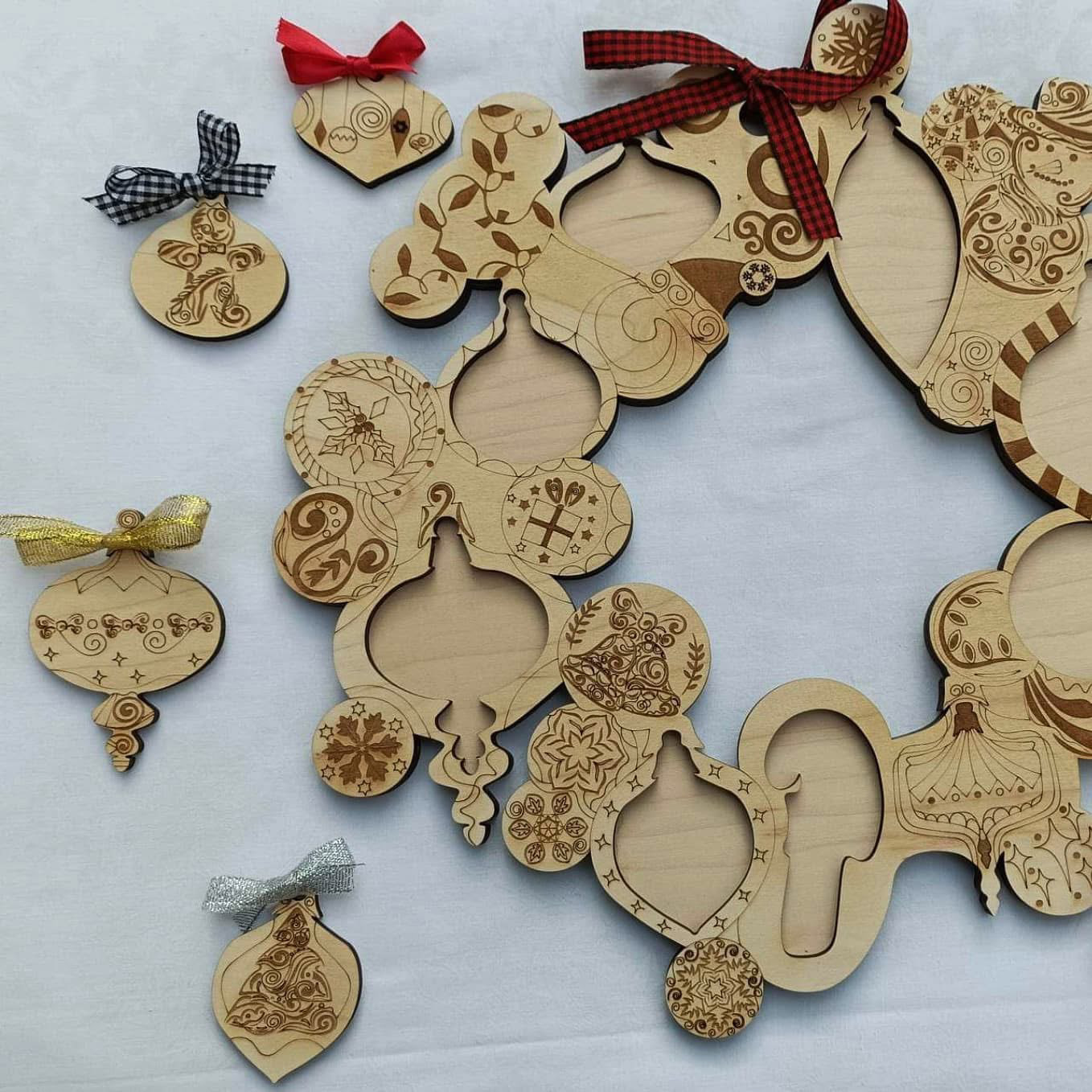 Holiday wreath, laser cut wood
